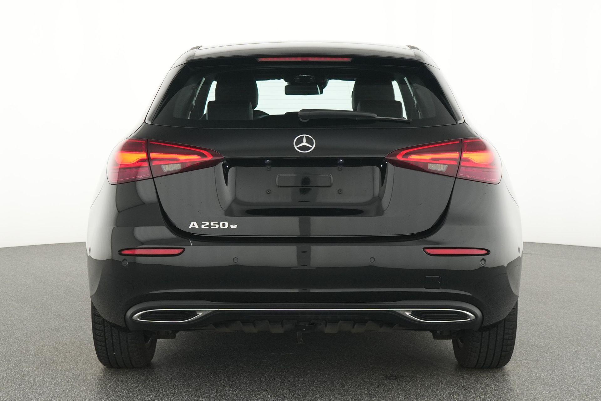certified-eupen-mercedes-benz-a-250e-business-line-w1k3f8fb7rv193188-7-20260727015112.jpg
