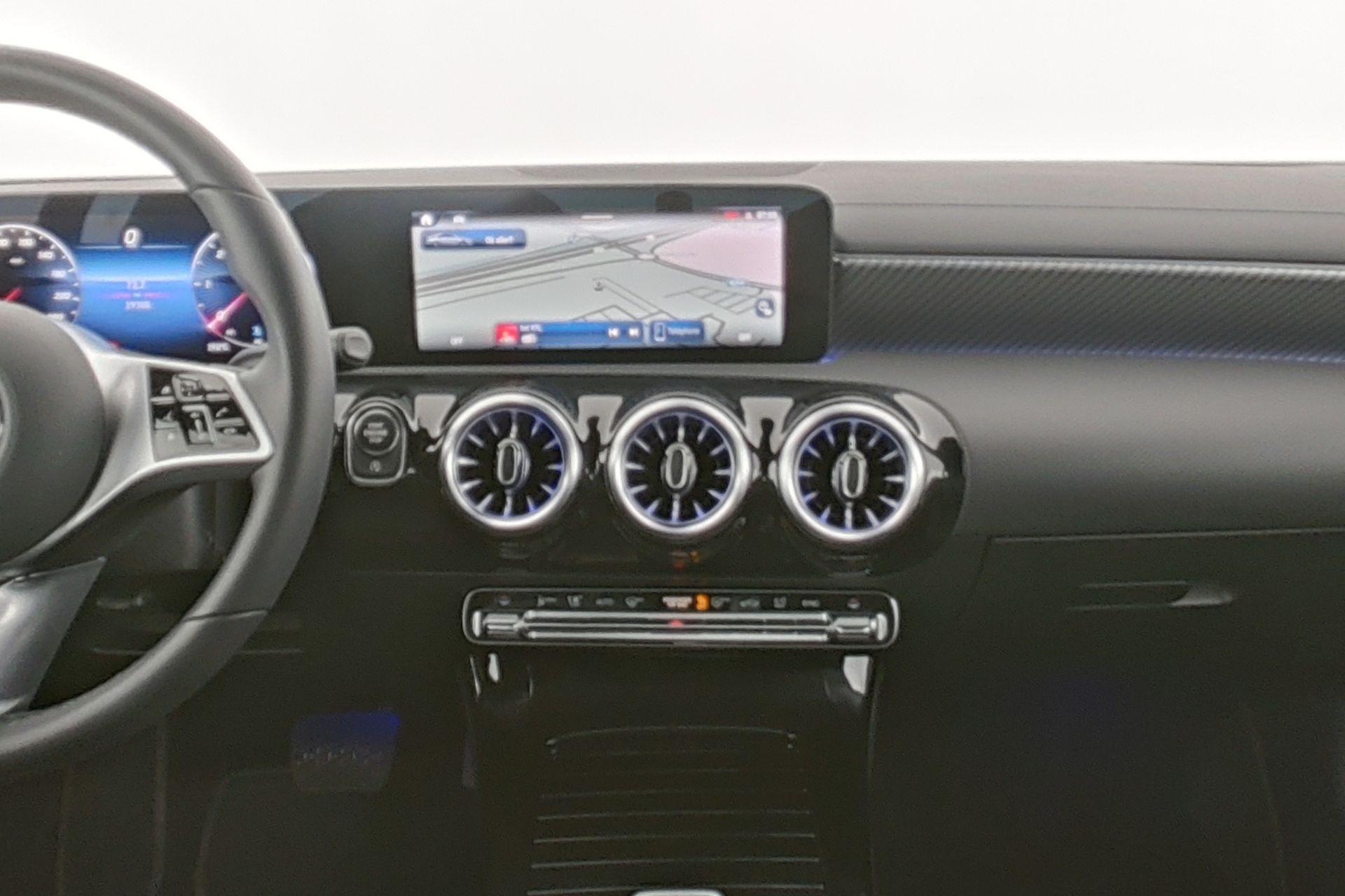 certified-eupen-mercedes-benz-cla-180-d-coupe-luxury-line-w1k5j1ab6tn591747-15-20260805024739.jpg