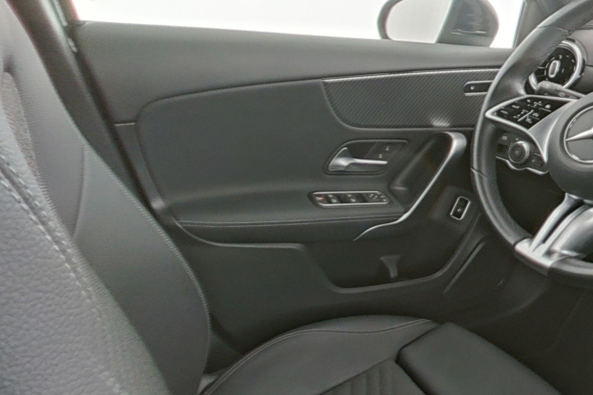 certified-namur-mercedes-benz-a-250-e-luxury-line-w1k3f8fb4rv193679-16-20260827021521.jpg