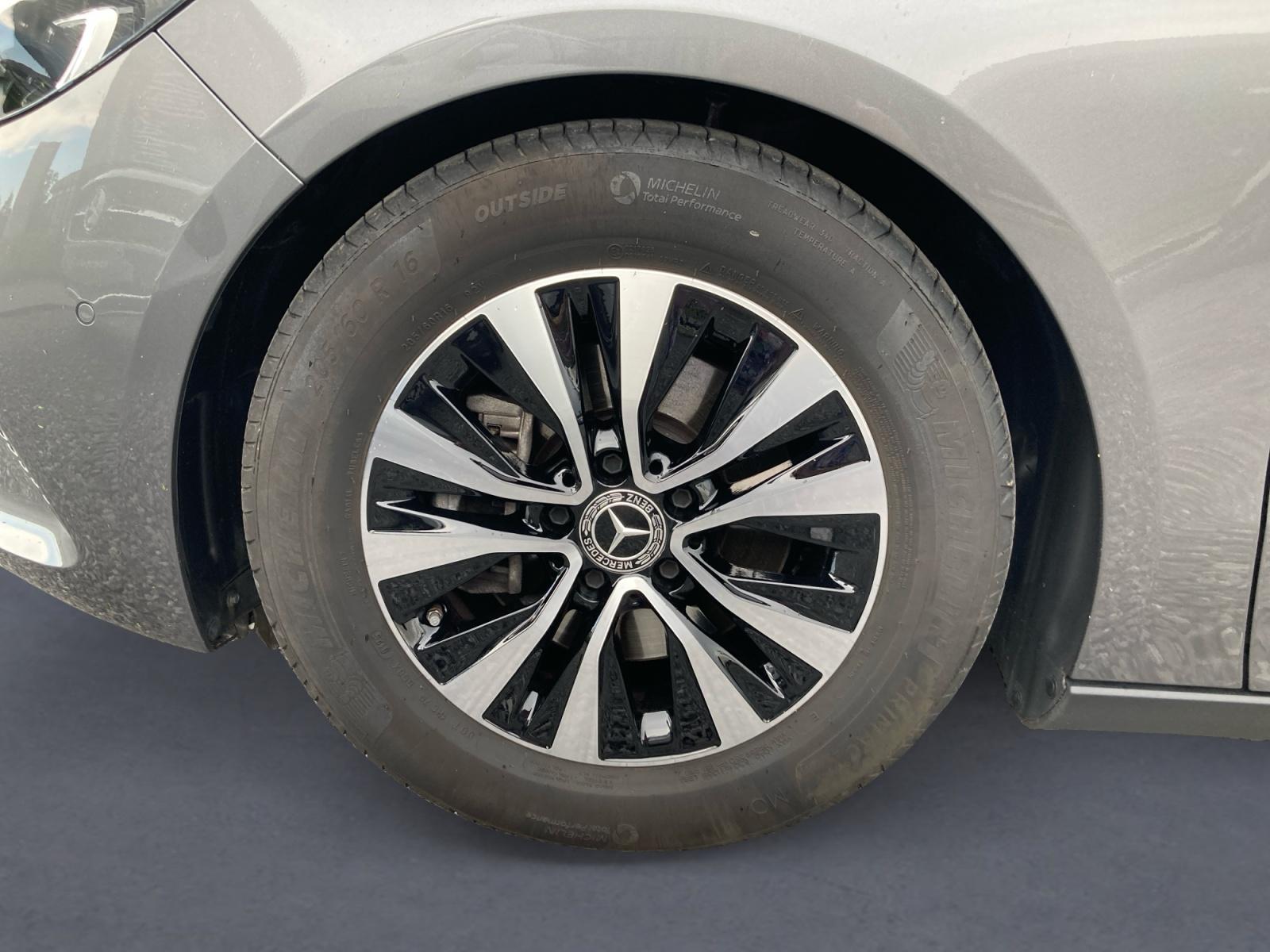 certified-namur-mercedes-benz-b-180-luxury-line-w1k4f8eb6sj744889-14-20260804171154.jpg