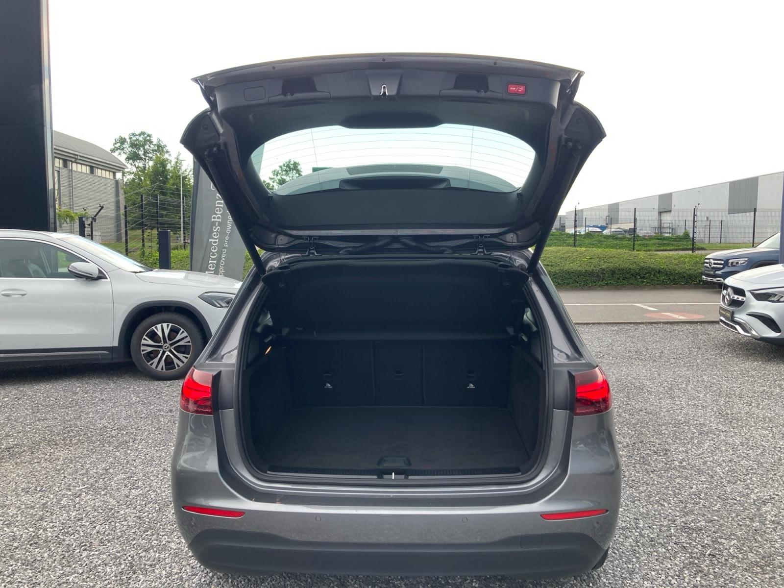 certified-namur-mercedes-benz-b-180-luxury-line-w1k4f8eb6sj744889-16-20260804171156.jpg