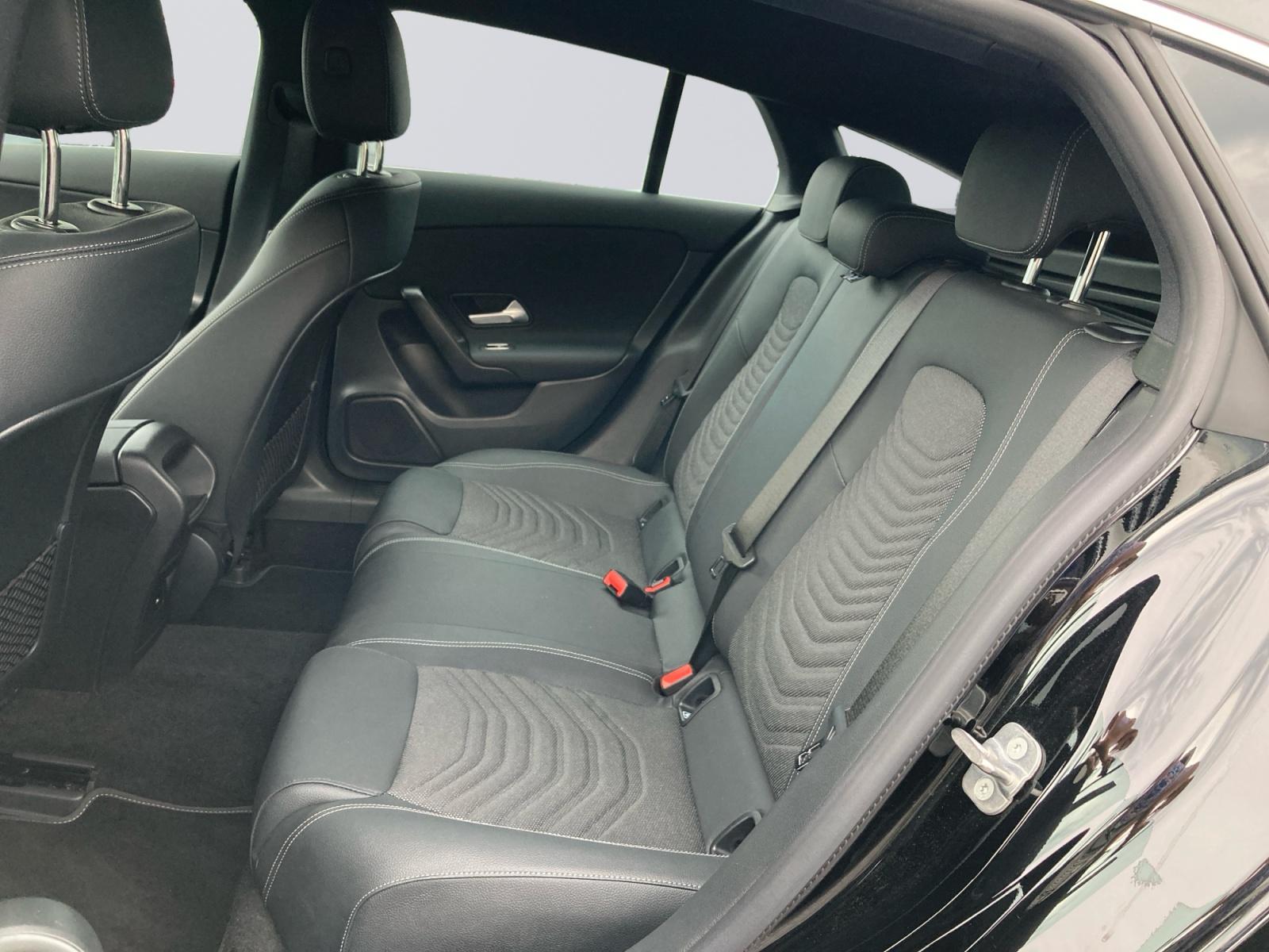 certified-namur-mercedes-benz-cla-shooting-brake-180-luxury-line-w1k5m8eb6tn568611-13-20260716114710.jpg
