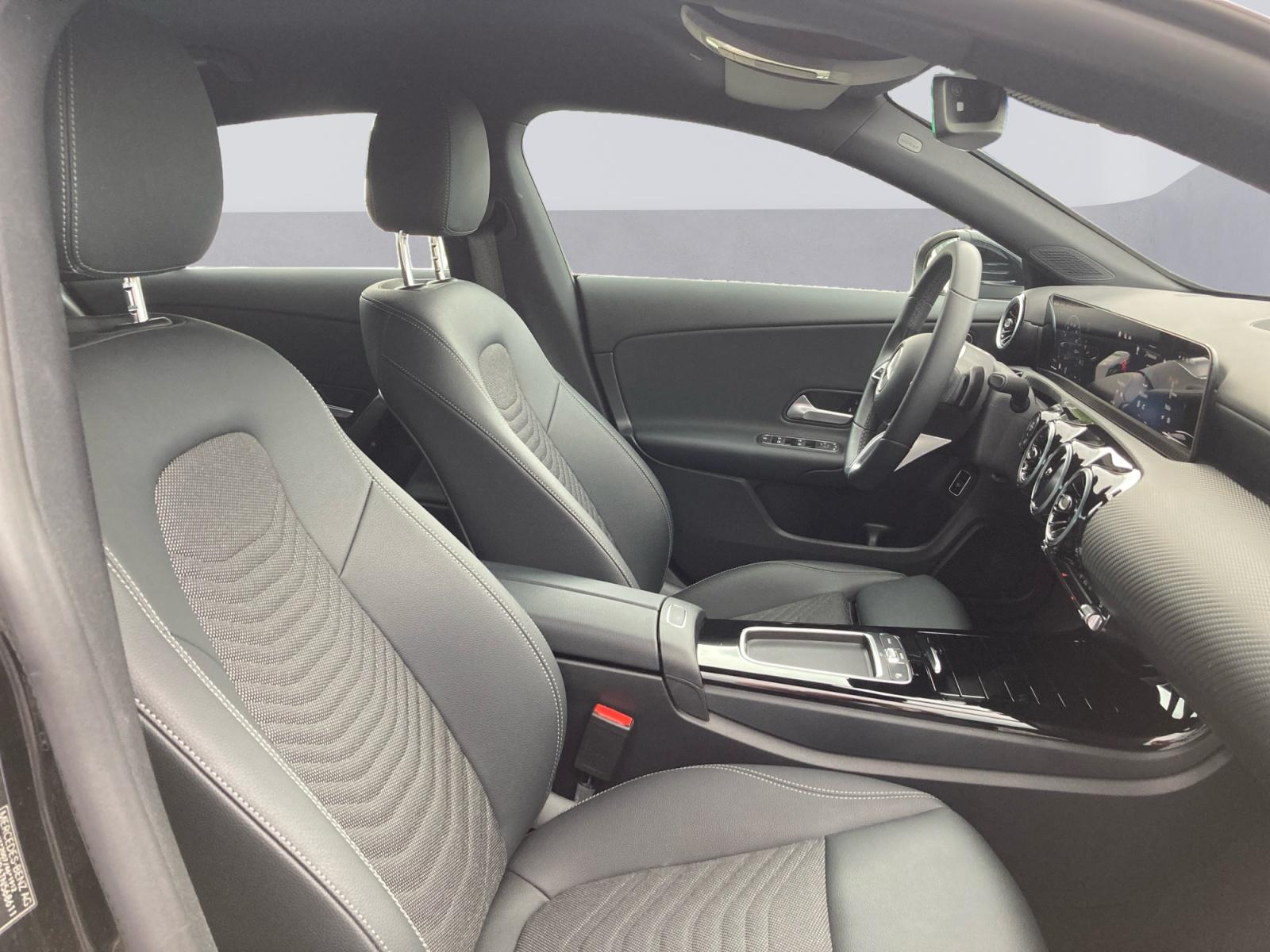 certified-namur-mercedes-benz-cla-shooting-brake-180-luxury-line-w1k5m8eb6tn568611-15-20260716114713.jpg