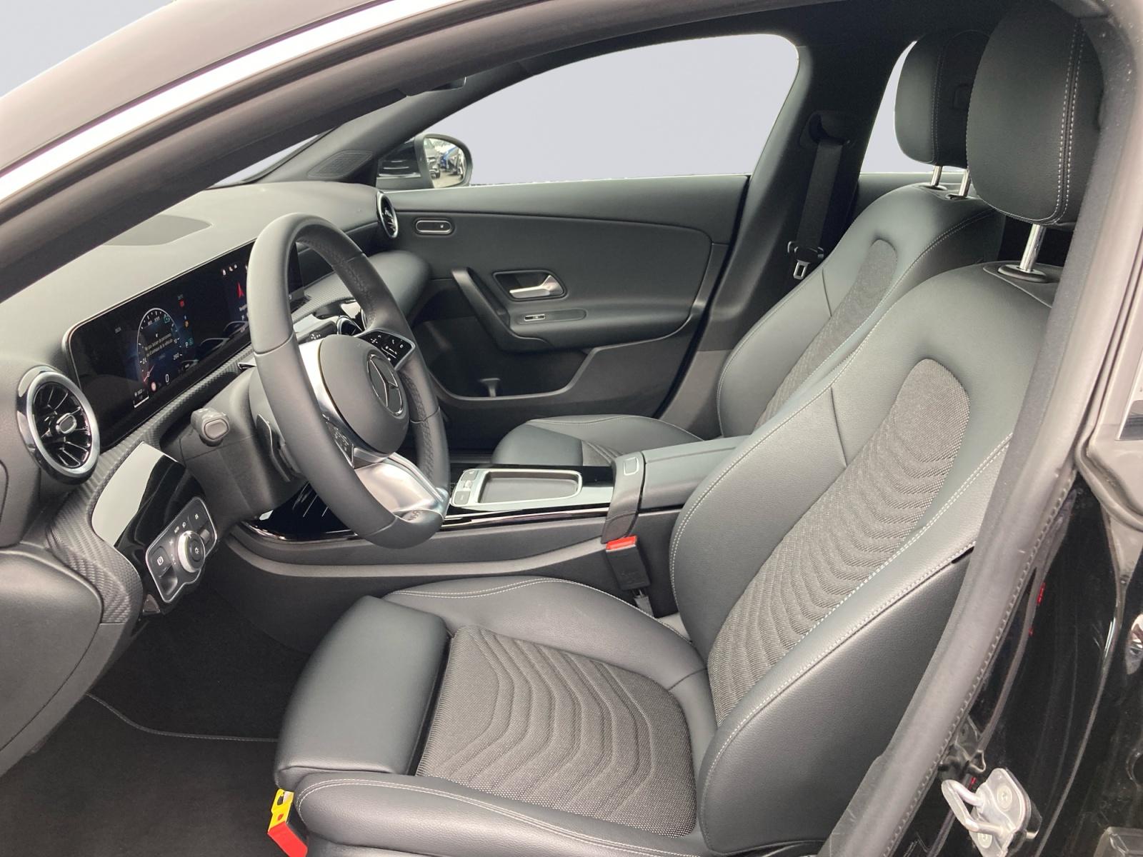 certified-namur-mercedes-benz-cla-shooting-brake-180-luxury-line-w1k5m8eb6tn568611-9-20260716114706.jpg