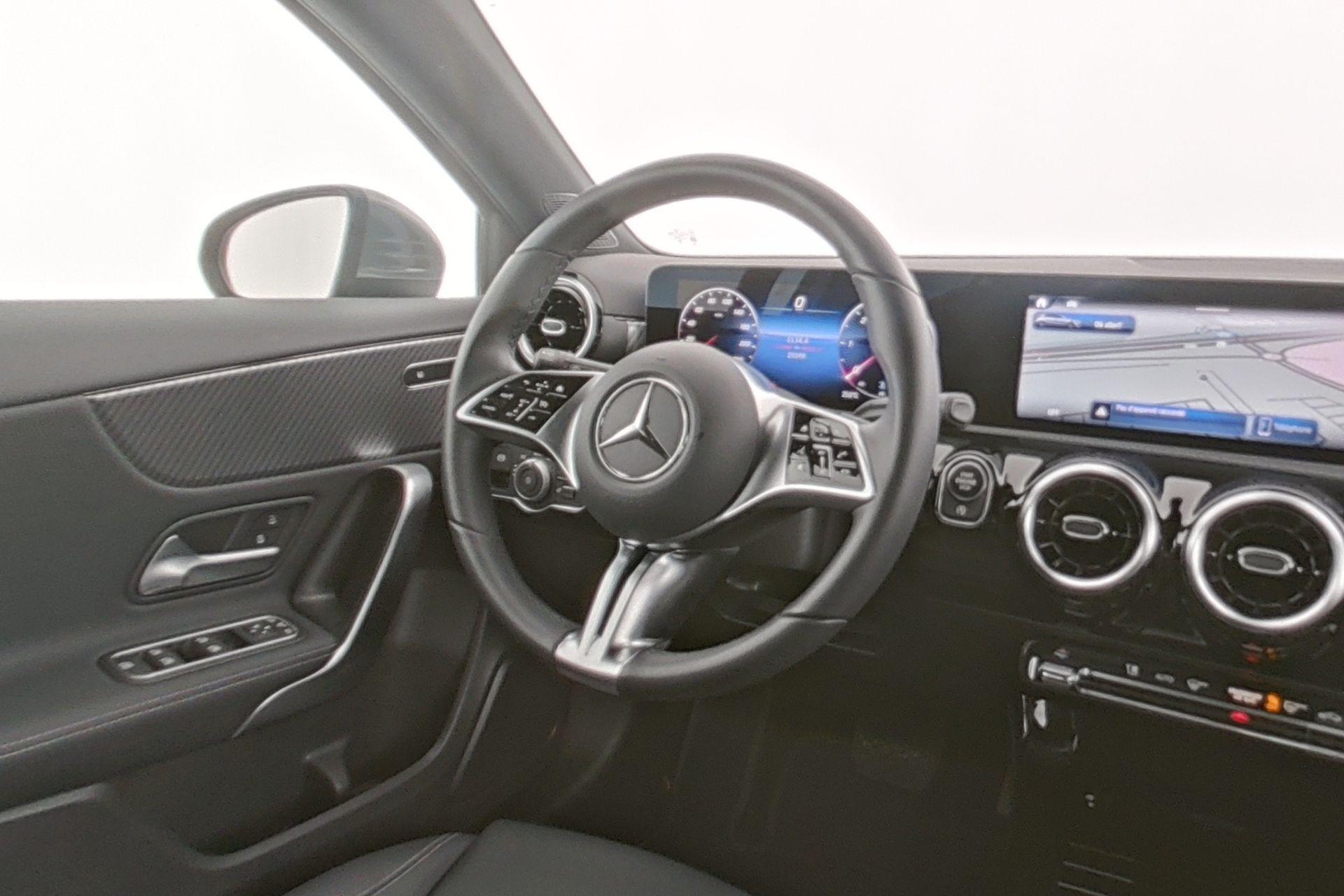 certified-alleur-mercedes-benz-a-180d-business-line-w1k3f1ab2tj537734-14-20260702123151.jpg