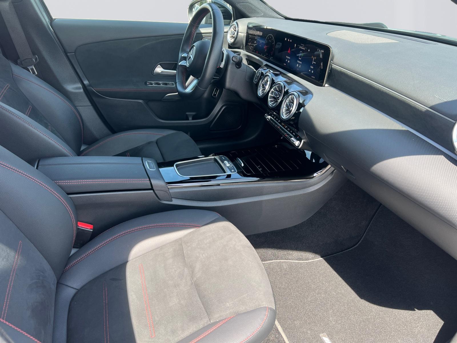 certified-arlon-mercedes-benz-a-180-berline-amg-line-w1k3g8ebxtj512242-15-20260723150830.jpg