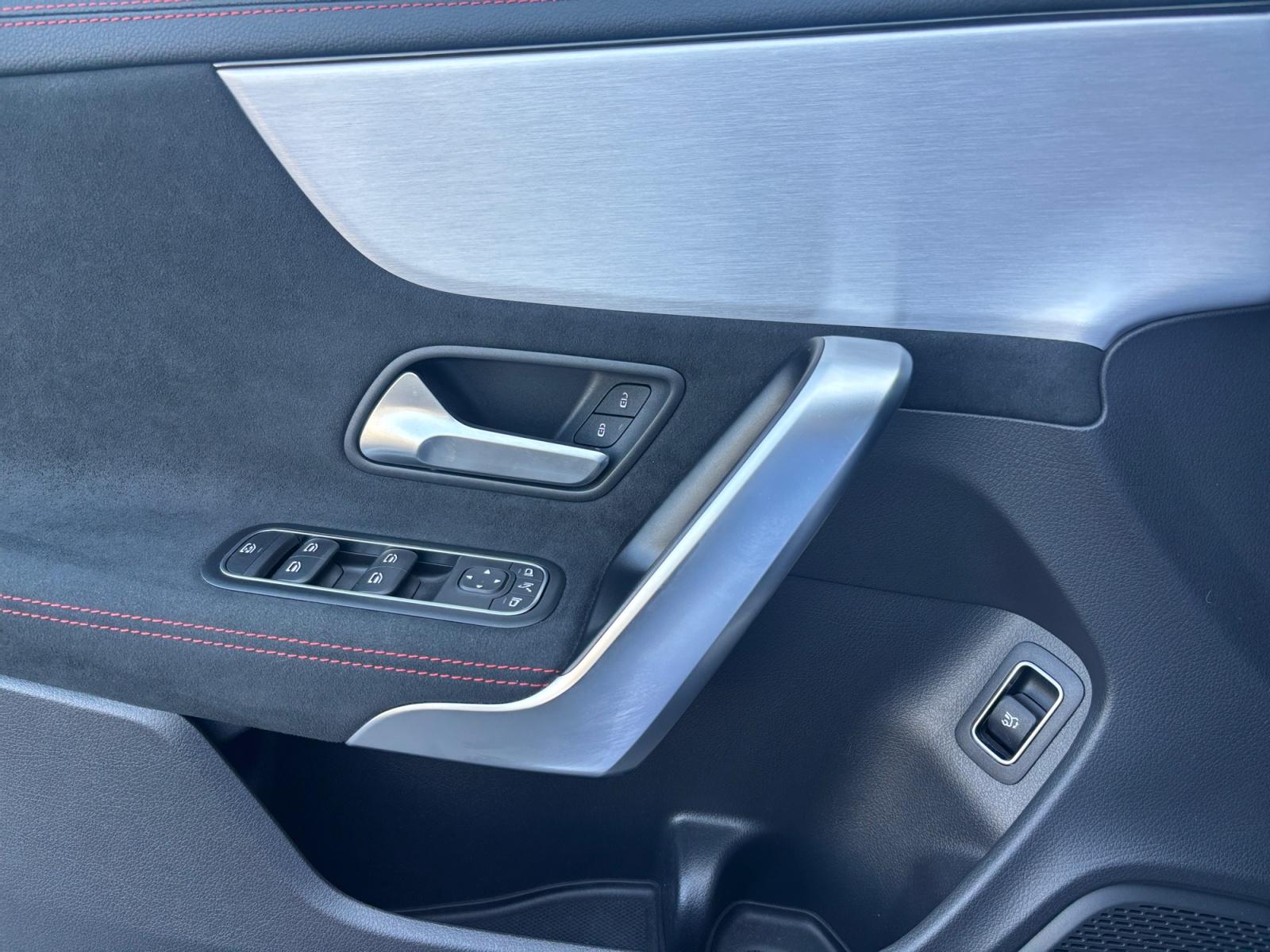 certified-arlon-mercedes-benz-cla-200-shooting-brake-amg-line-wdd1186871n076751-10-20260821222615.jpg