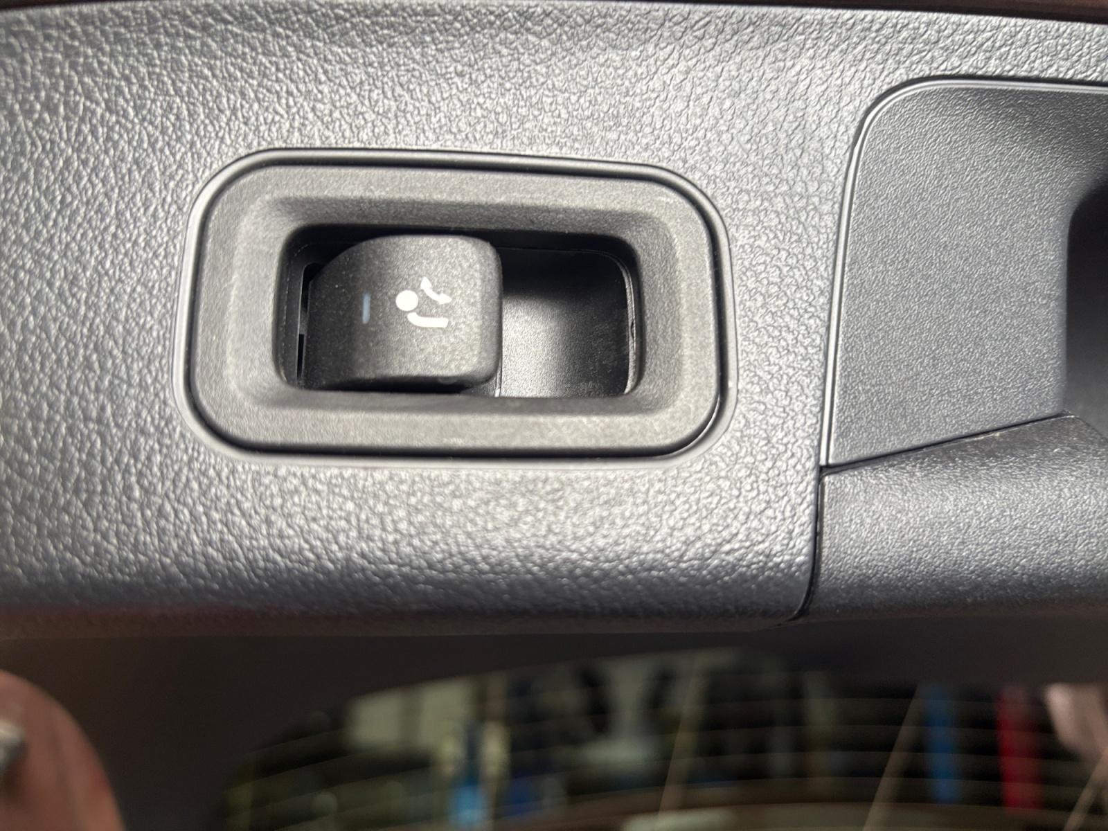 certified-arlon-mercedes-benz-gla-180-progressive-w1n4n8ebxrj565528-16-20260720113801.jpg