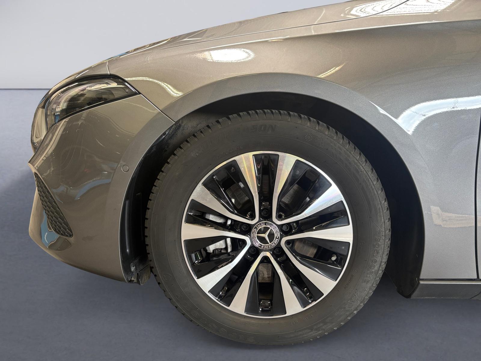 certified-libramont-mercedes-benz-a-180-luxury-line-w1k3f8eb5tv224074-4-20260821222841.jpg