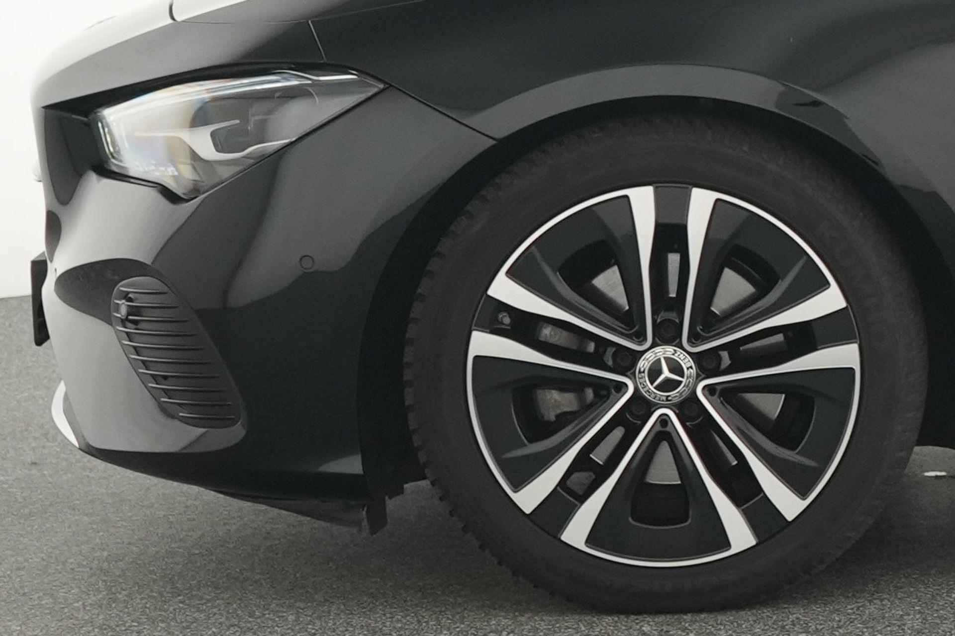 certified-namur-mercedes-benz-cla-180-d-shooting-brake-luxury-line-w1k5m1ab6sn550945-5-20260703115523.jpg
