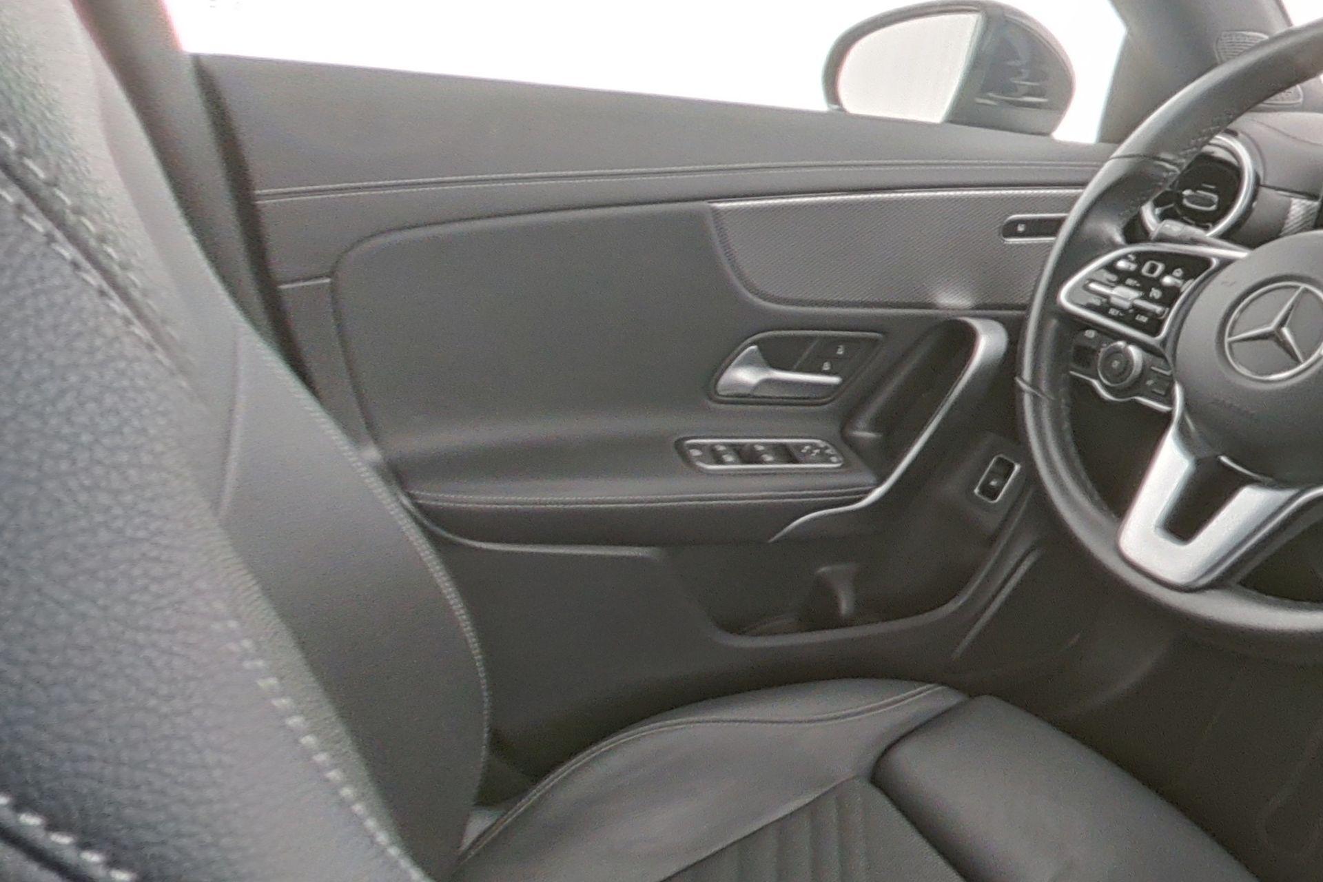 certified-namur-mercedes-benz-cla-250-e-shooting-brake-progressive-w1k5m8gb2pn403643-16-20260722141127.jpg