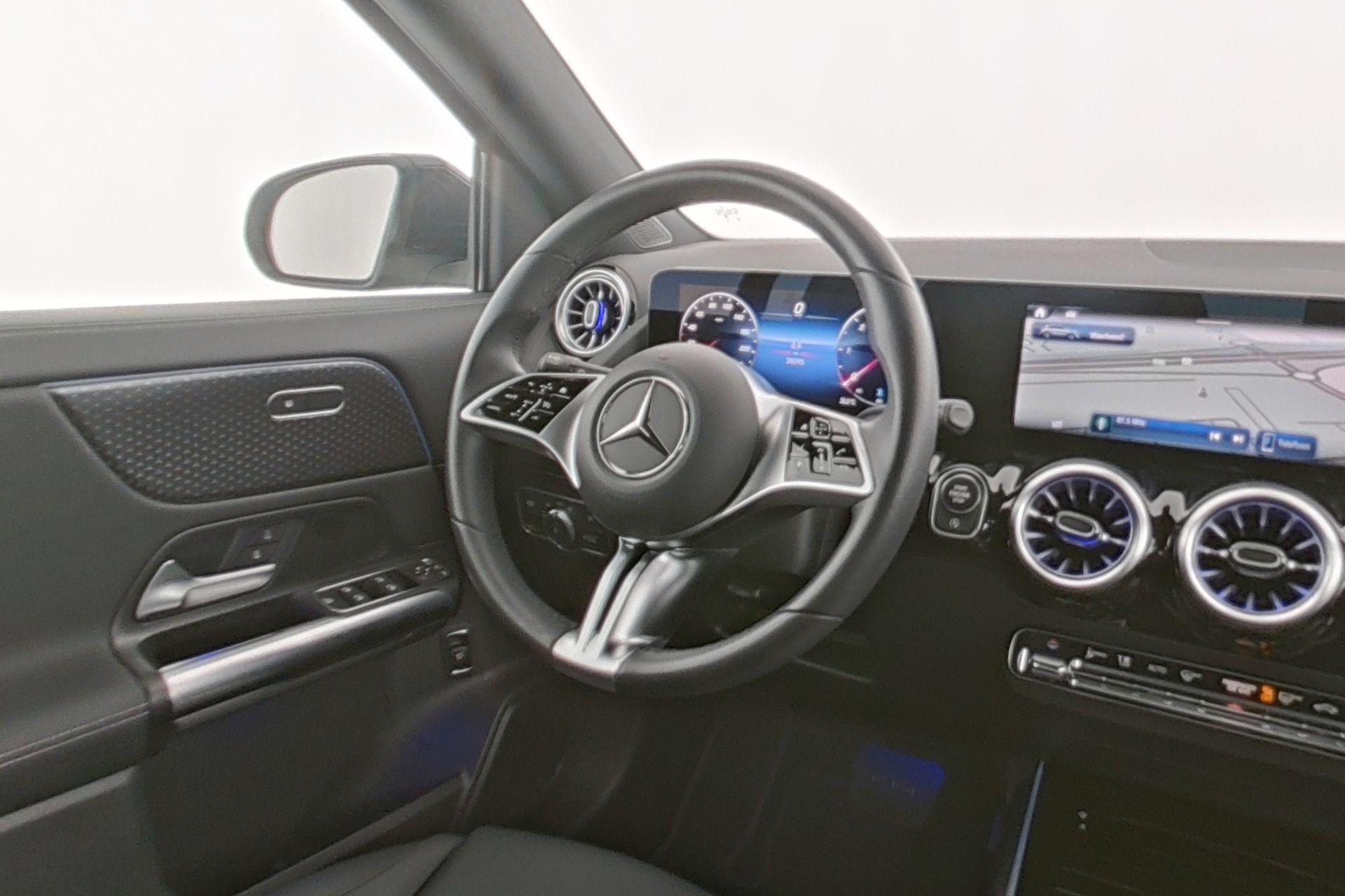 certified-namur-mercedes-benz-gla-180-d-luxury-line-w1n4n1ab1sj743331-13-20260802121919.jpg