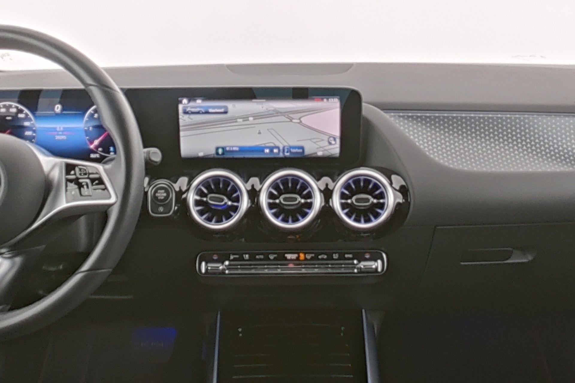 certified-namur-mercedes-benz-gla-180-d-luxury-line-w1n4n1ab1sj743331-15-20260802121921.jpg