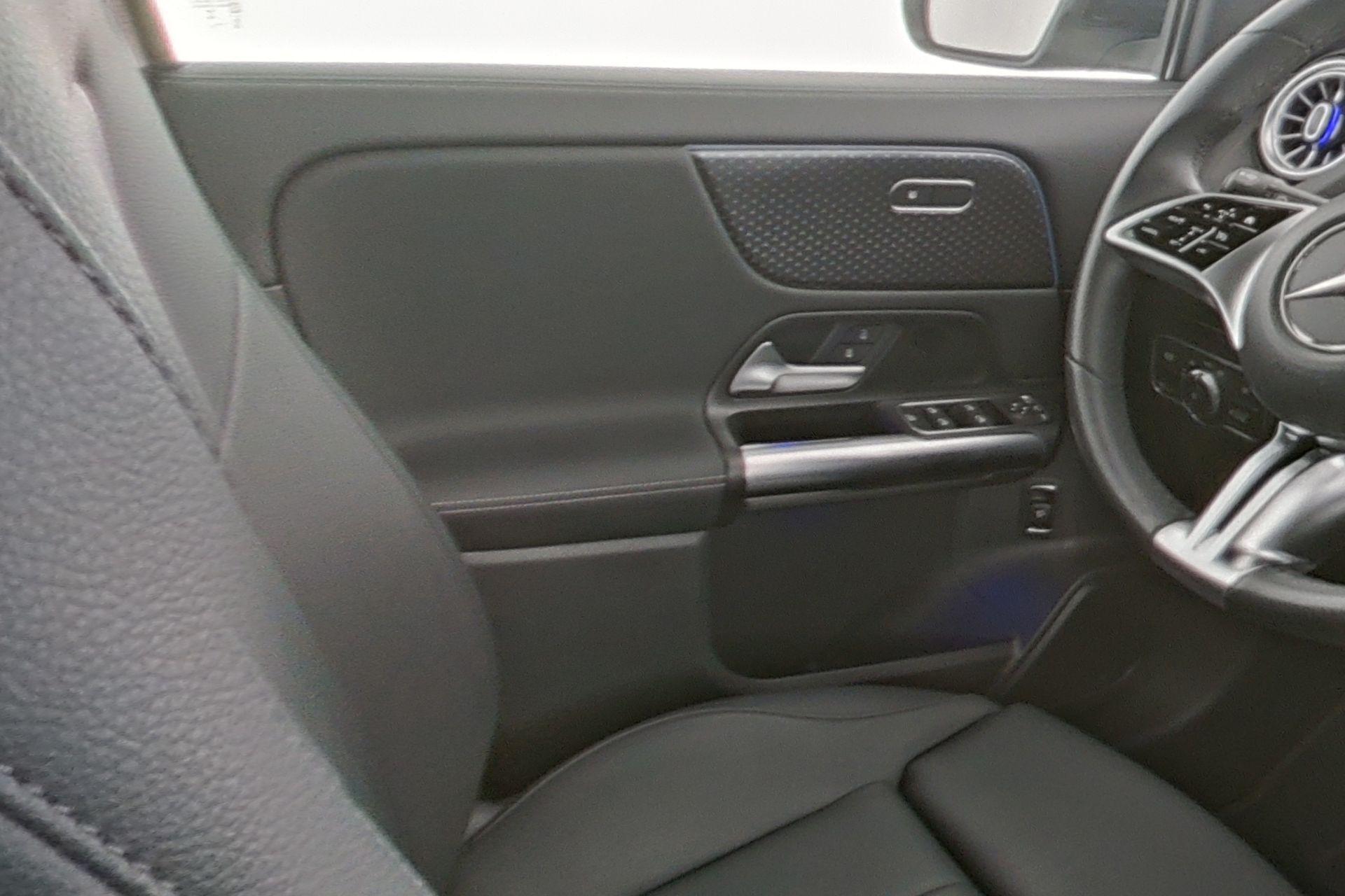 certified-namur-mercedes-benz-gla-180-d-luxury-line-w1n4n1ab1sj743331-16-20260802121921.jpg