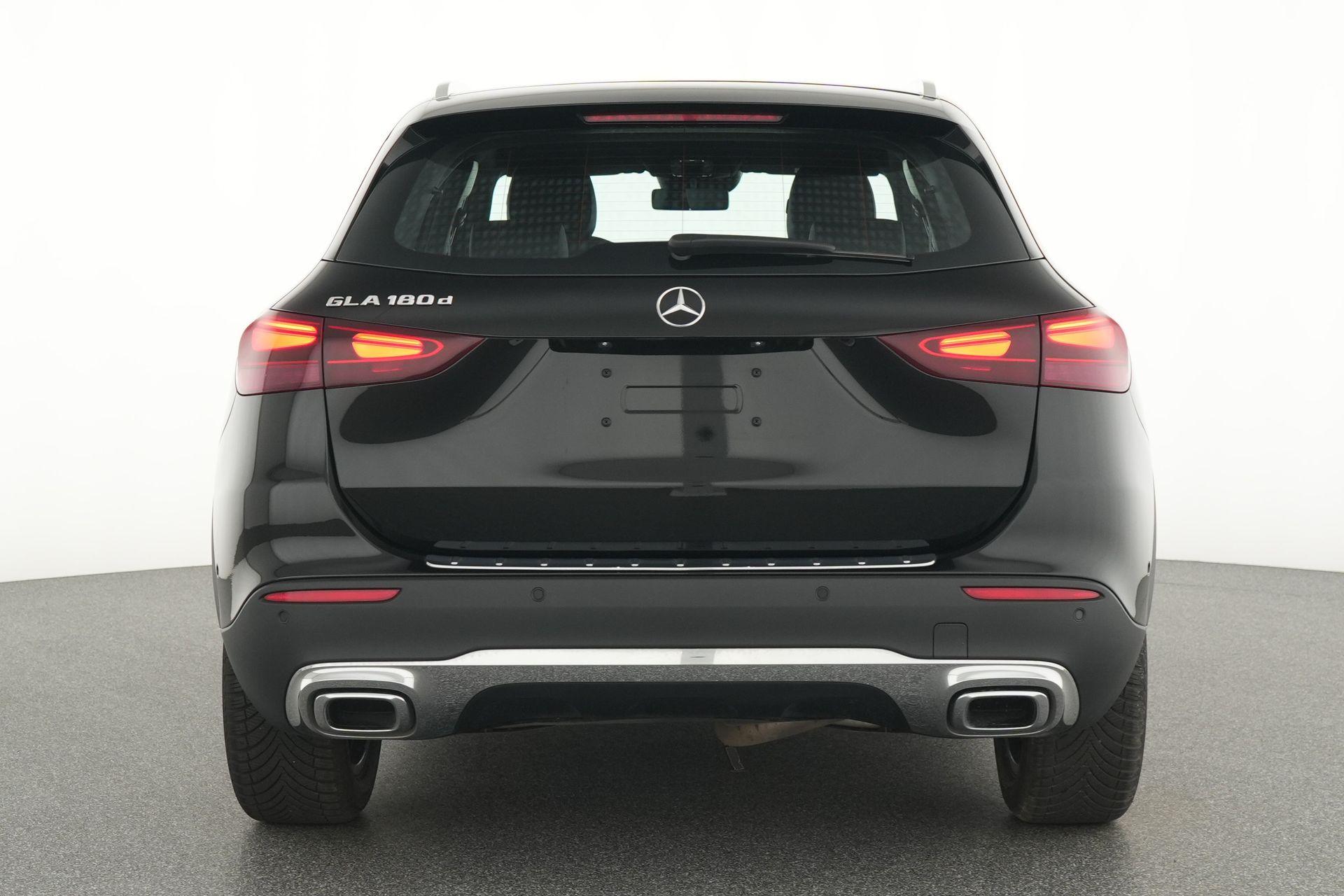certified-namur-mercedes-benz-gla-180-d-luxury-line-w1n4n1ab1sj743331-7-20260802121915.jpg