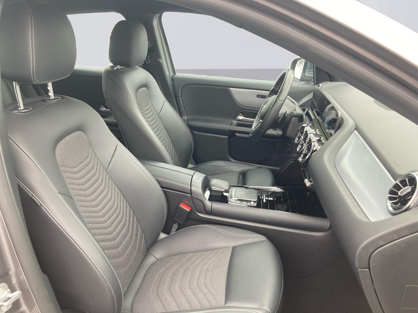 certified-namur-mercedes-benz-gla-180-style-w1n4n8eb1pj531717-11-20260702165310.jpg
