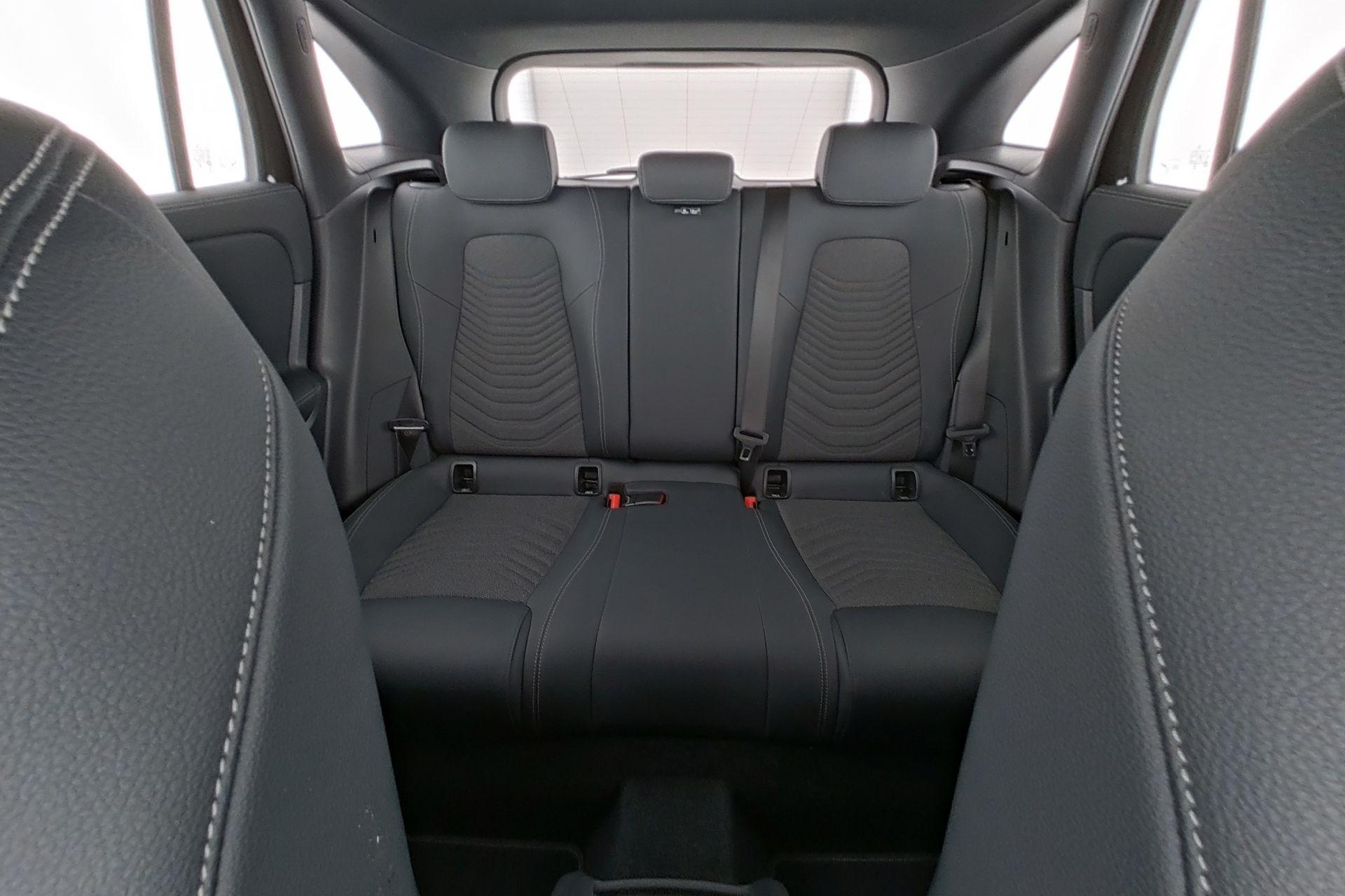 certified-alleur-mercedes-benz-gla-180-luxury-line-w1n4n8eb6tj779357-17-20260813165237.jpg