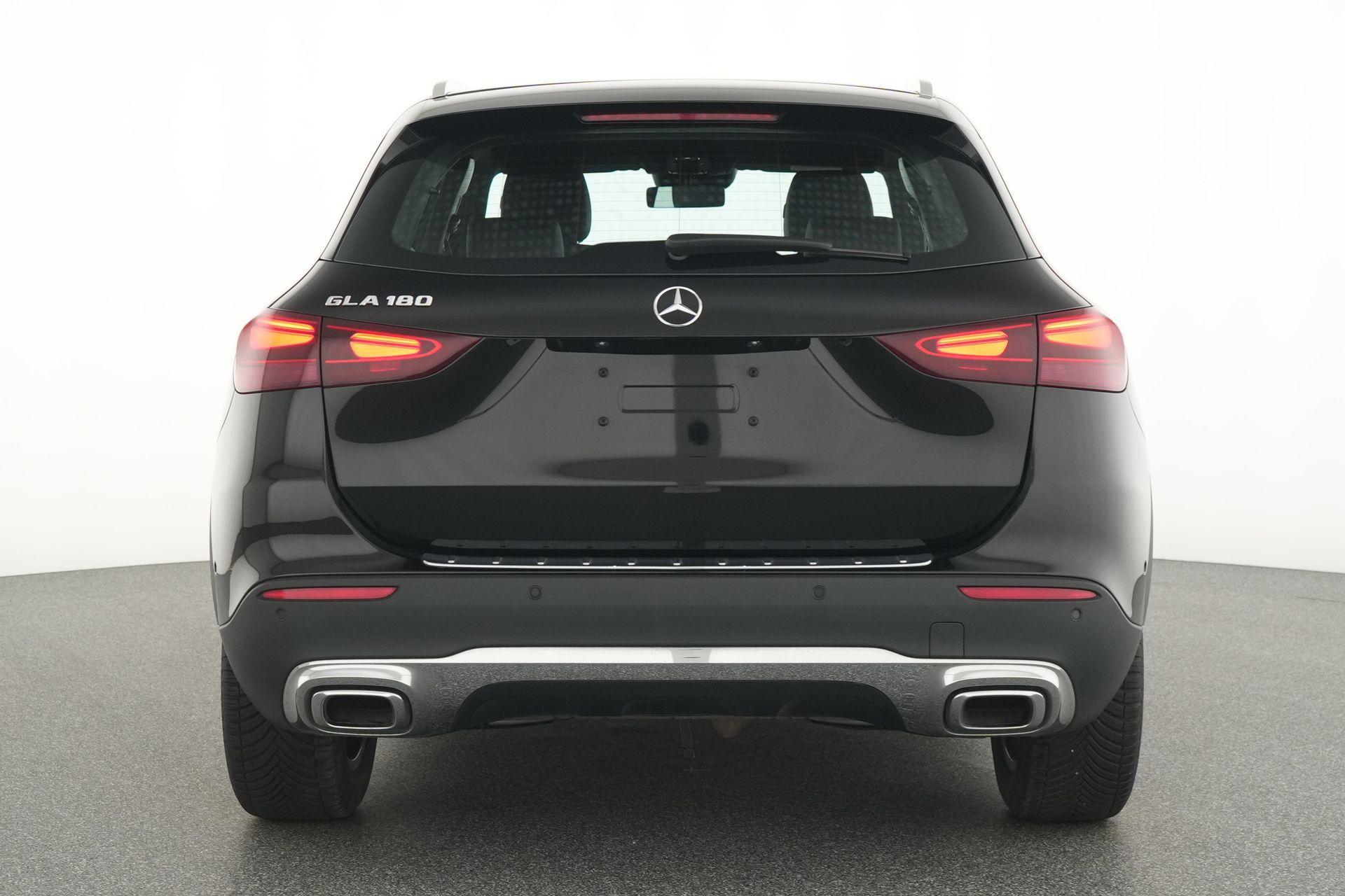 certified-alleur-mercedes-benz-gla-180-luxury-line-w1n4n8eb6tj779357-7-20260813165232.jpg