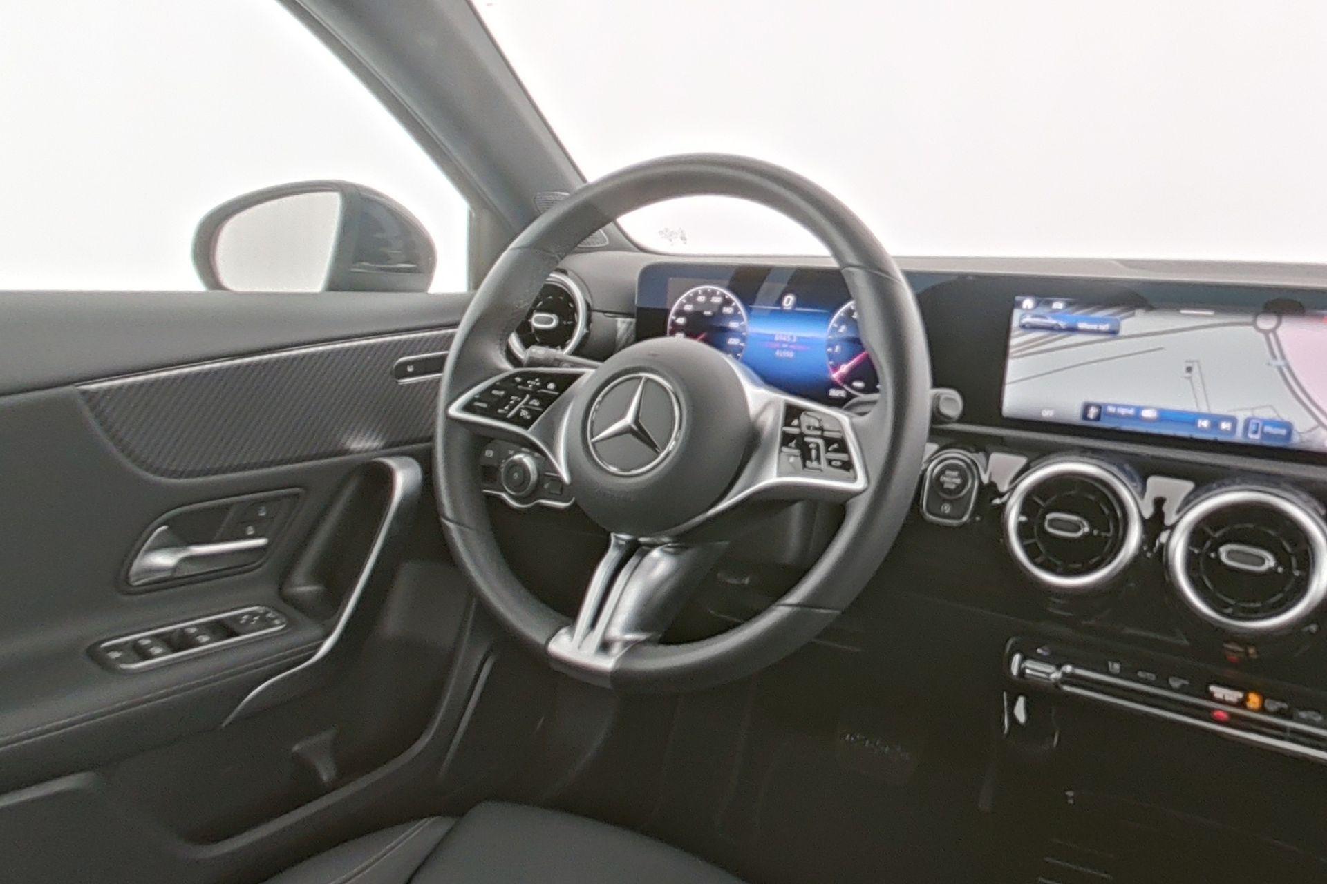 certified-arlon-mercedes-benz-a-180-progressive-w1k3f8eb7tj519622-13-20260820140521.jpg