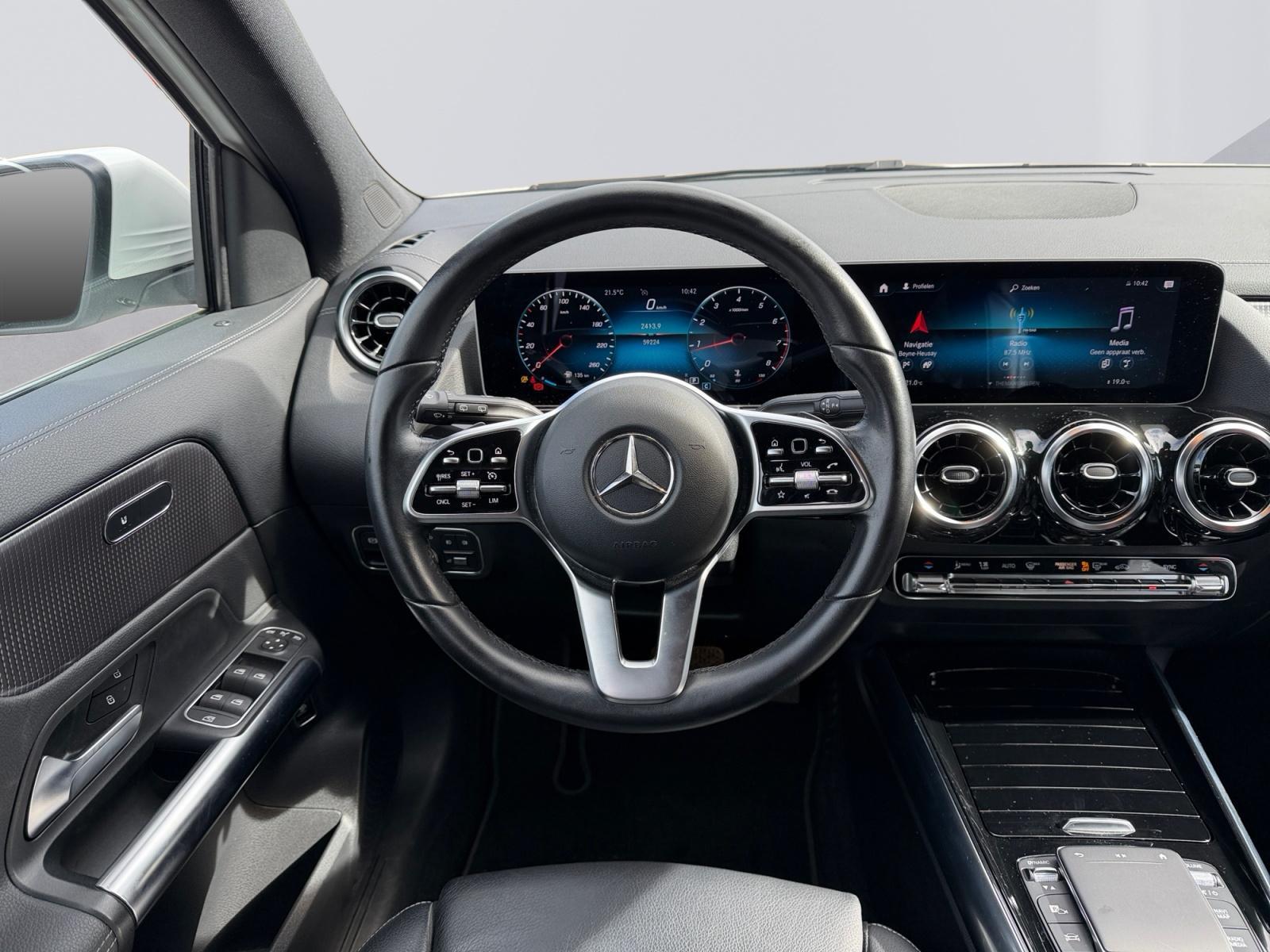 certified-beyne-heusay-mercedes-benz-gla-200-progressive-w1n2477871j123657-12-20260831131201.jpg