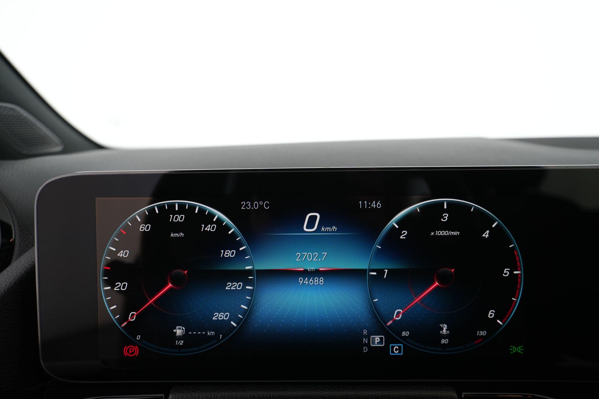 certified-beyne-heusay-mercedes-benz-gla-200d-business-line-w1n2477121j397299-14-20260906033328.jpg
