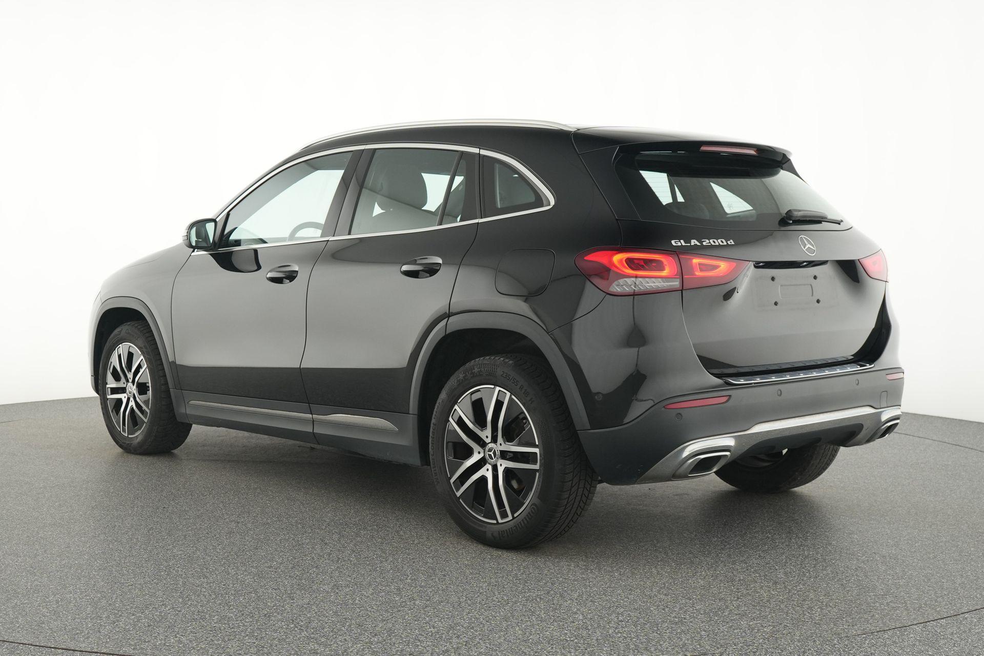 certified-beyne-heusay-mercedes-benz-gla-200d-business-line-w1n2477121j397299-3-20260906033321.jpg