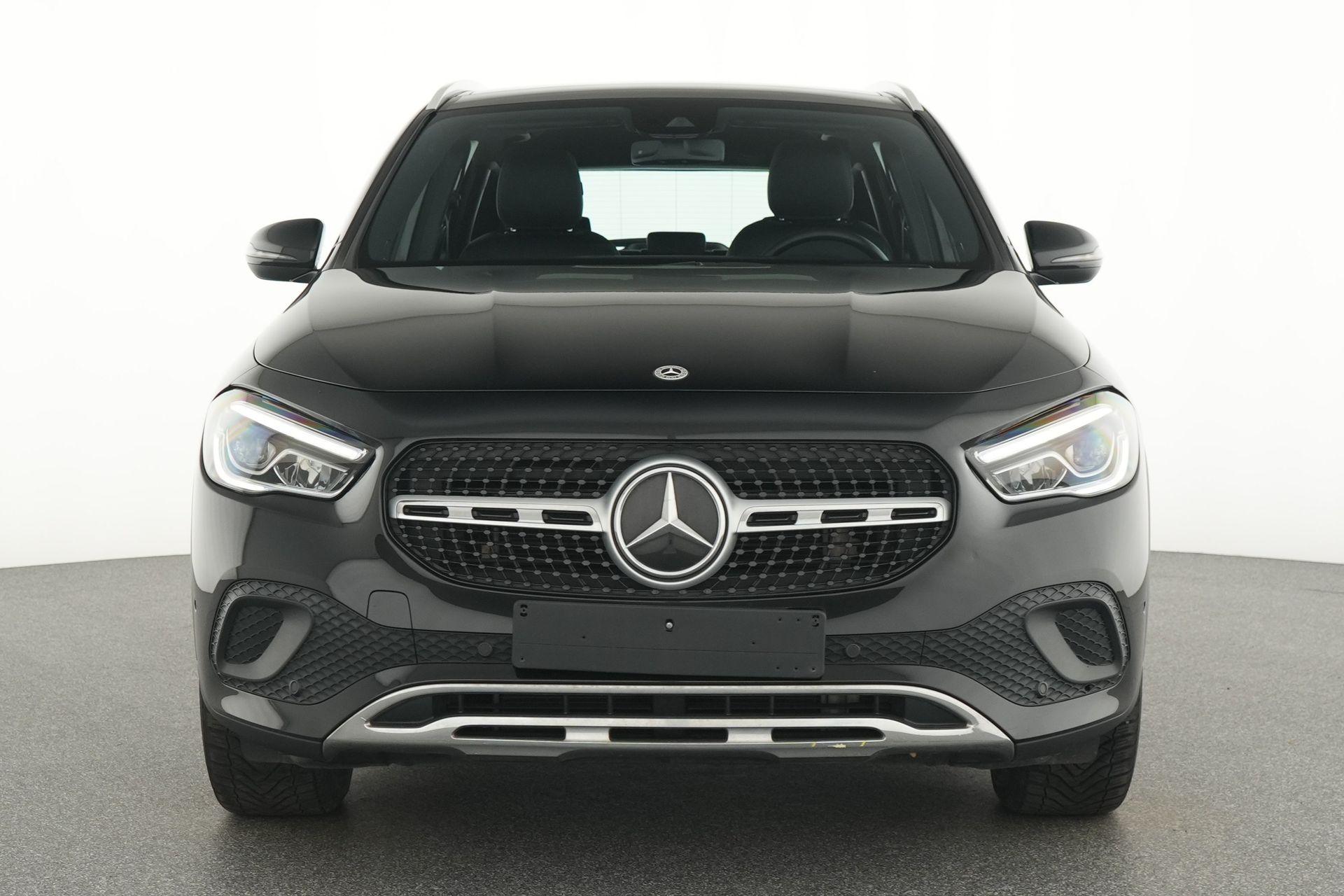 certified-beyne-heusay-mercedes-benz-gla-200d-business-line-w1n2477121j397299-6-20260906033323.jpg