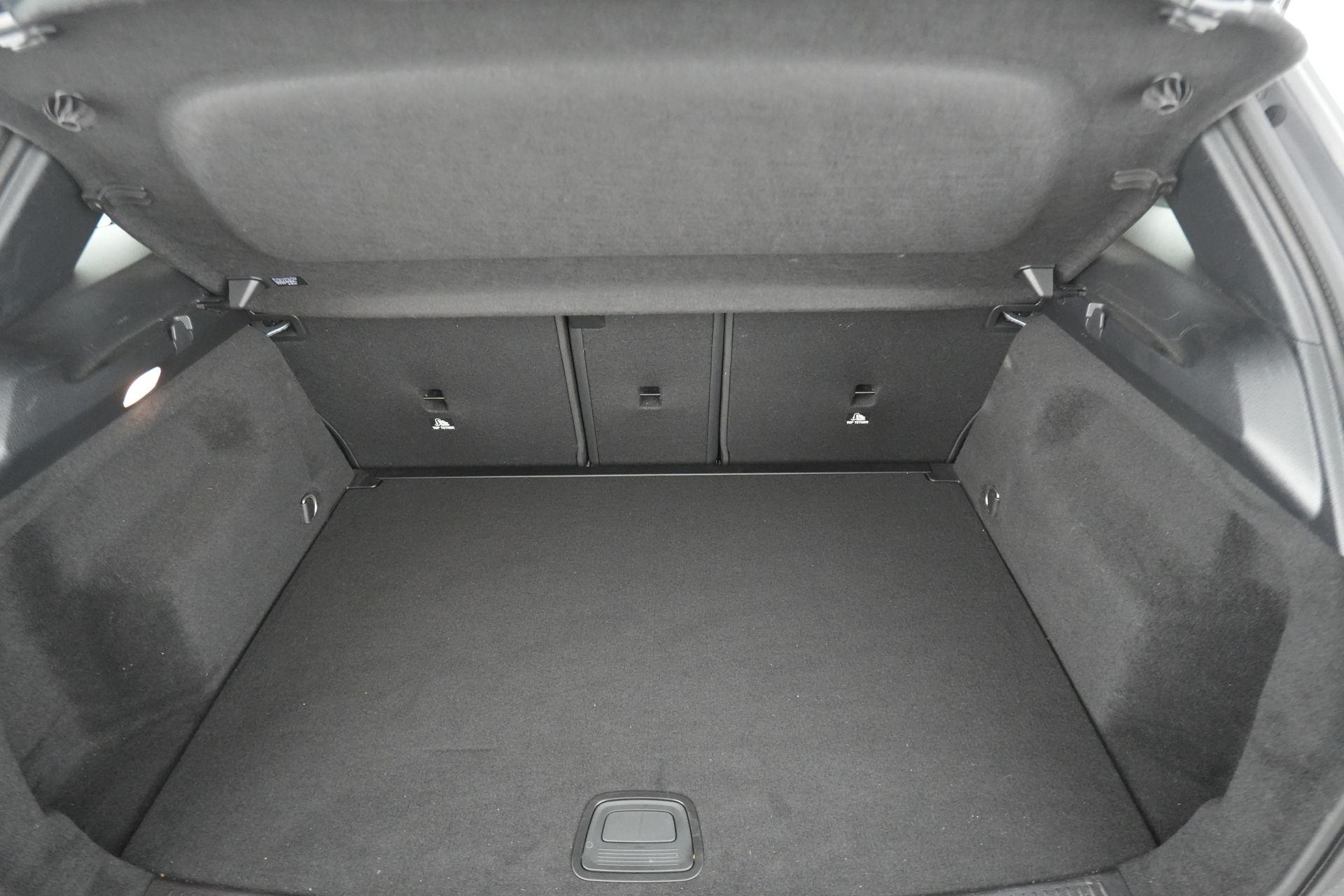 certified-namur-mercedes-benz-b-180-luxury-line-w1k4f8eb8sj656359-20-20260826114836.jpg