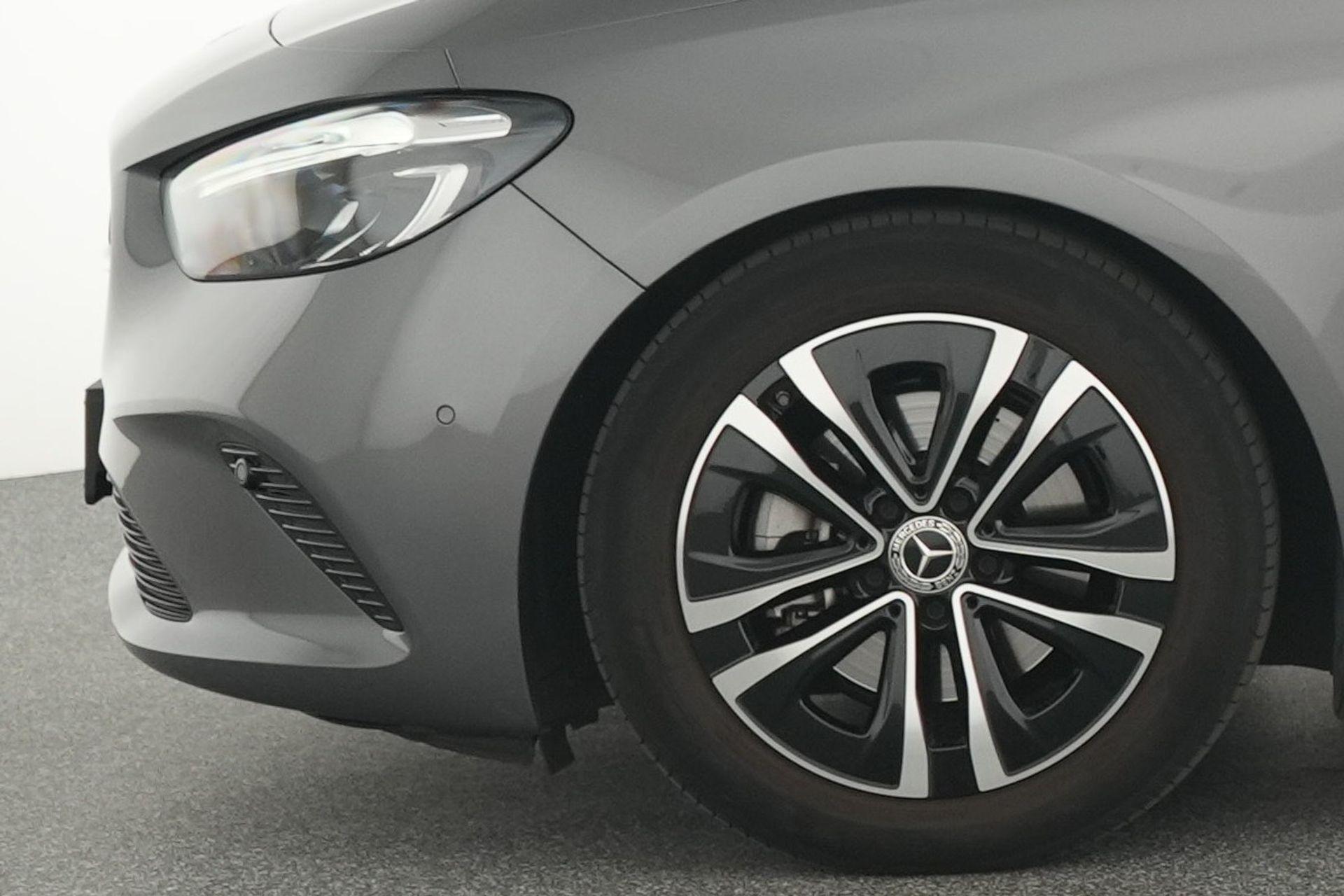 certified-namur-mercedes-benz-b-180-luxury-line-w1k4f8eb8sj656359-5-20260826114828.jpg