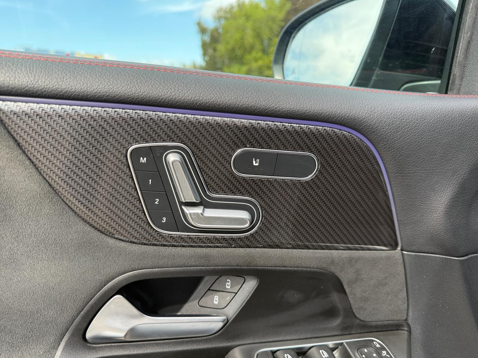 certified-namur-mercedes-benz-glb-200-d-amg-line-w1n2476121w179858-11-20260827172008.jpg