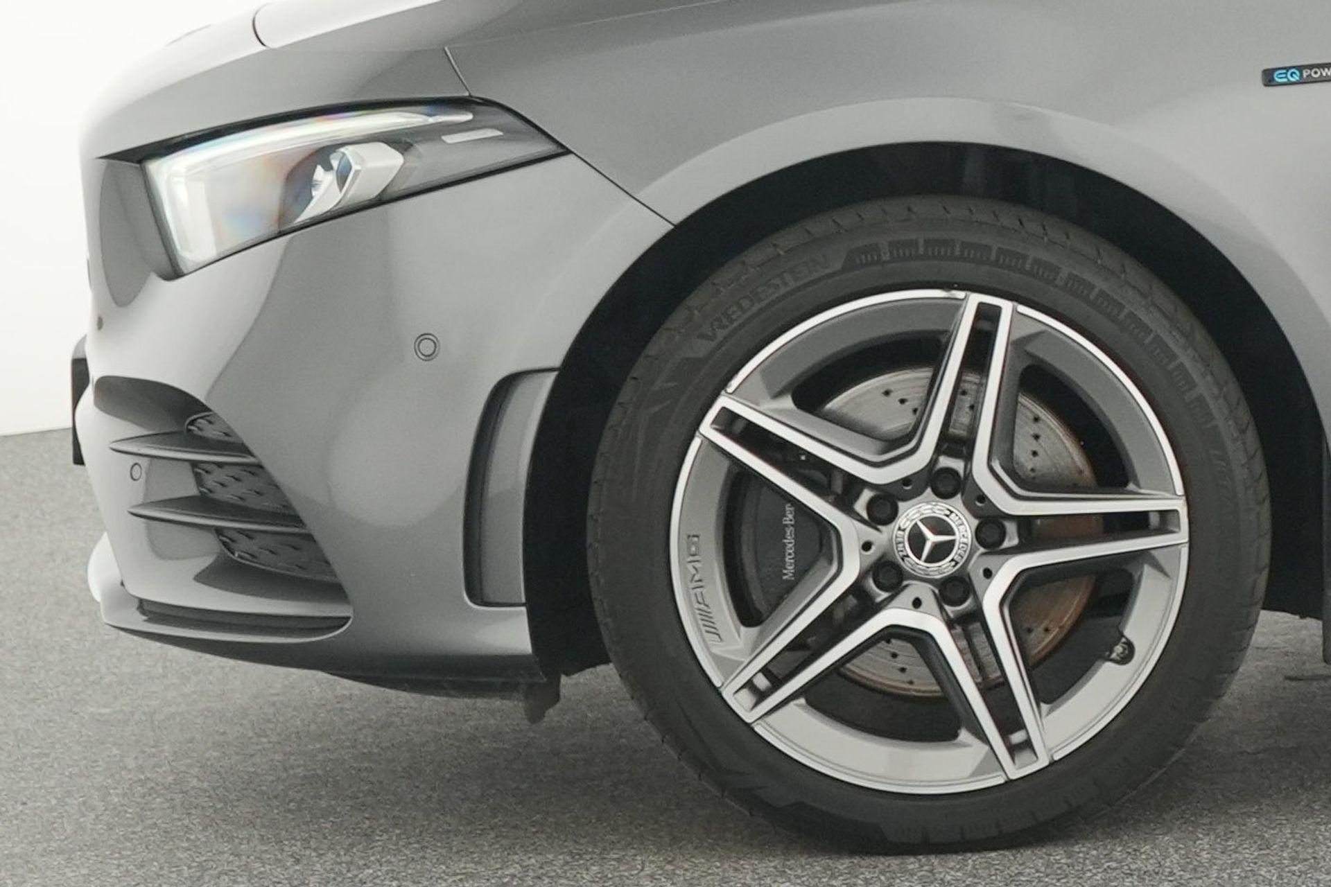certified-verviers-mercedes-benz-a-250e-amg-line-w1k1770861j310450-6-20260909030433.jpg