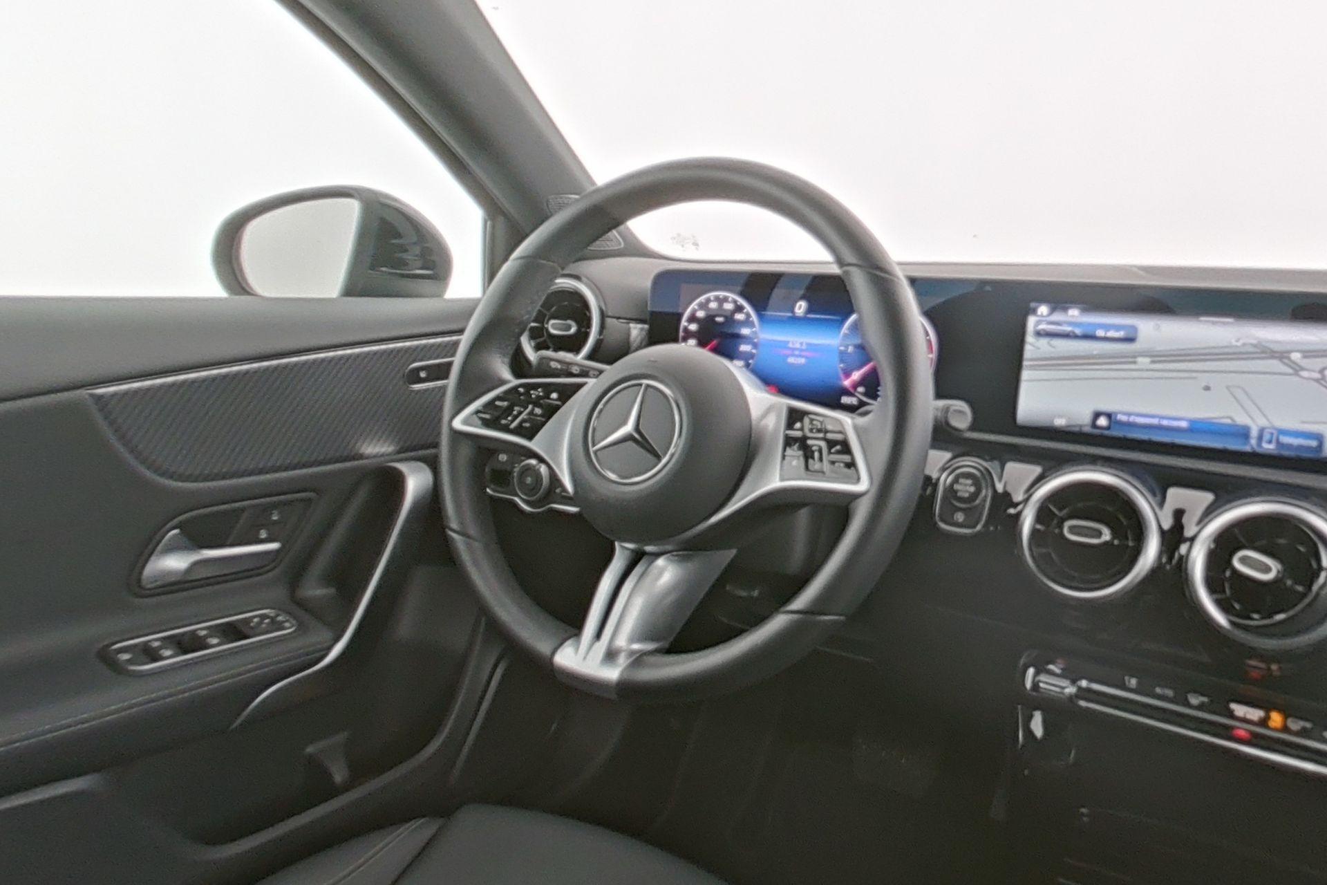 certified-alleur-mercedes-benz-a-180-d-luxury-line-w1k3f1ab3sv209004-13-20260909130611.jpg