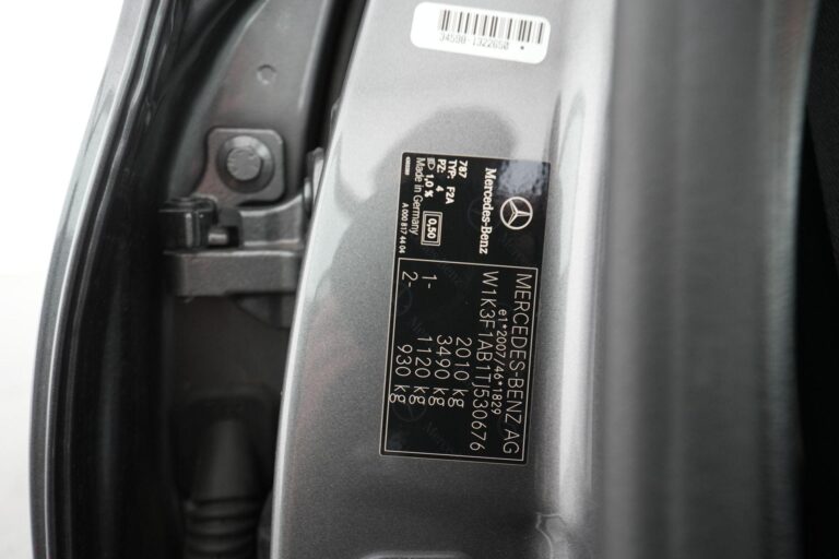 certified-alleur-mercedes-benz-a-180-d-progressive-w1k3f1ab1tj530676-1-20260922110500.jpg