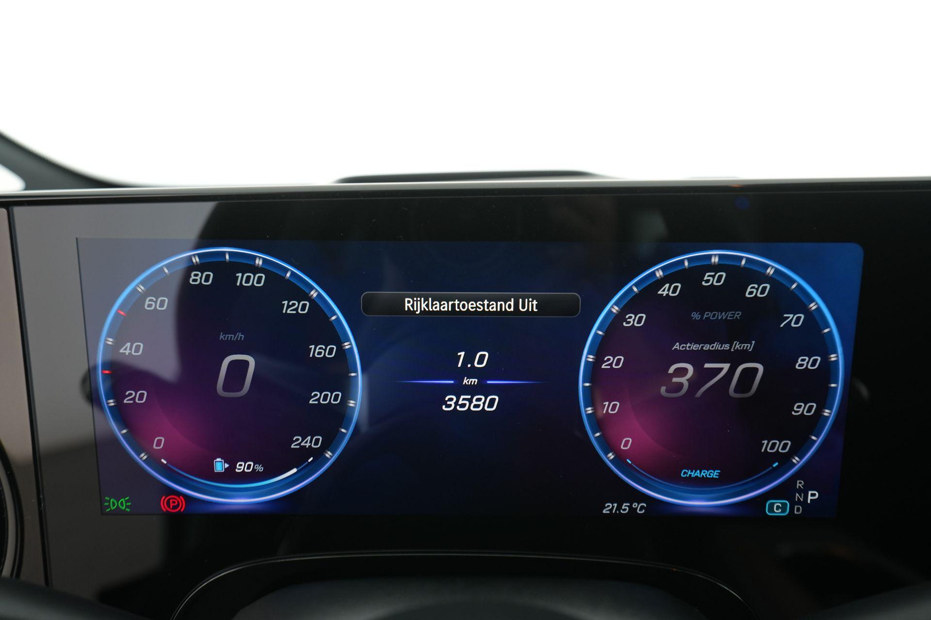 certified-alleur-mercedes-benz-cla-200-amg-58-kwh-w1kfj1bb3tj039651-14-20260925110142.jpg
