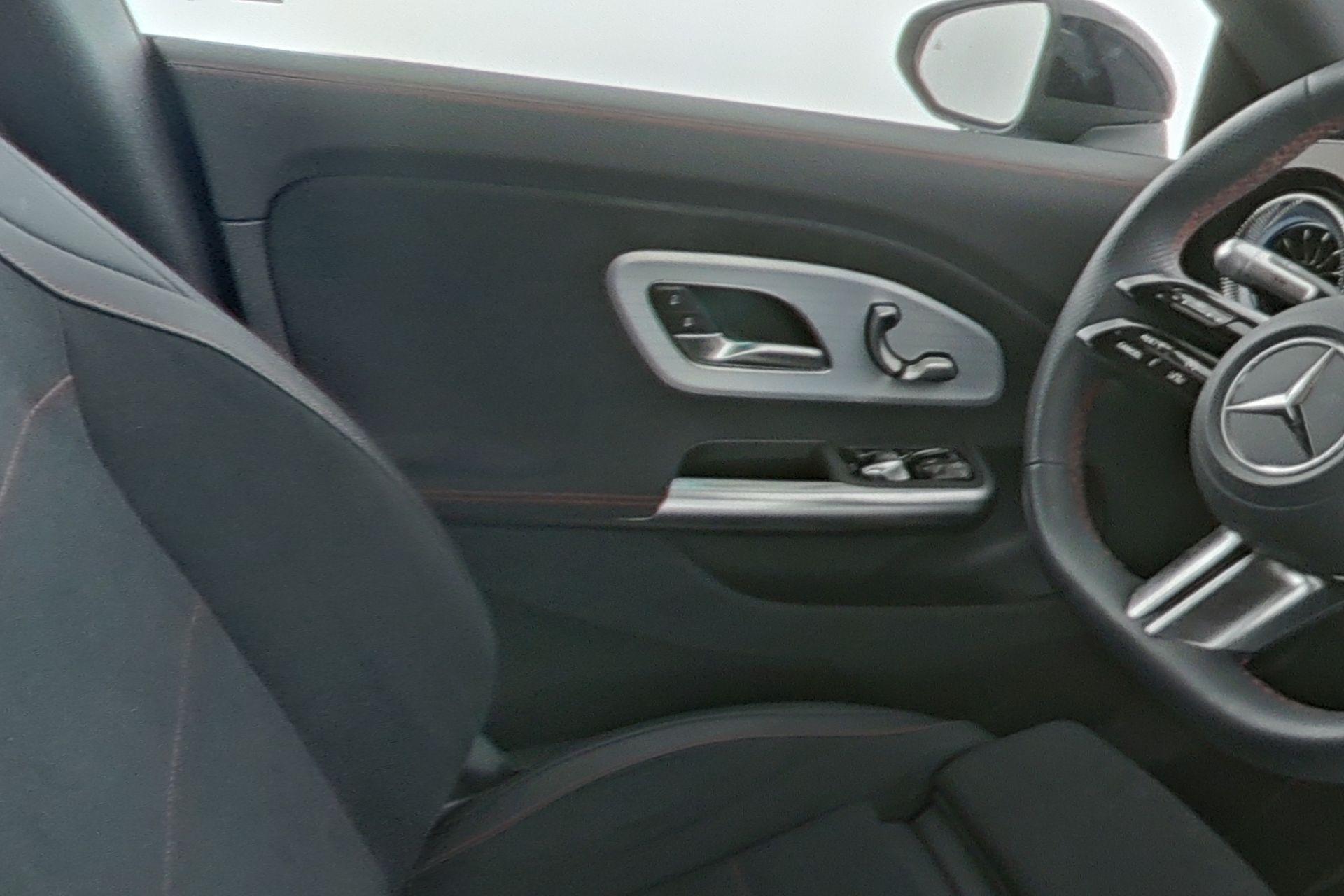certified-alleur-mercedes-benz-cla-250-amg-line-w1kfj1db1tj032873-16-20260923111907.jpg
