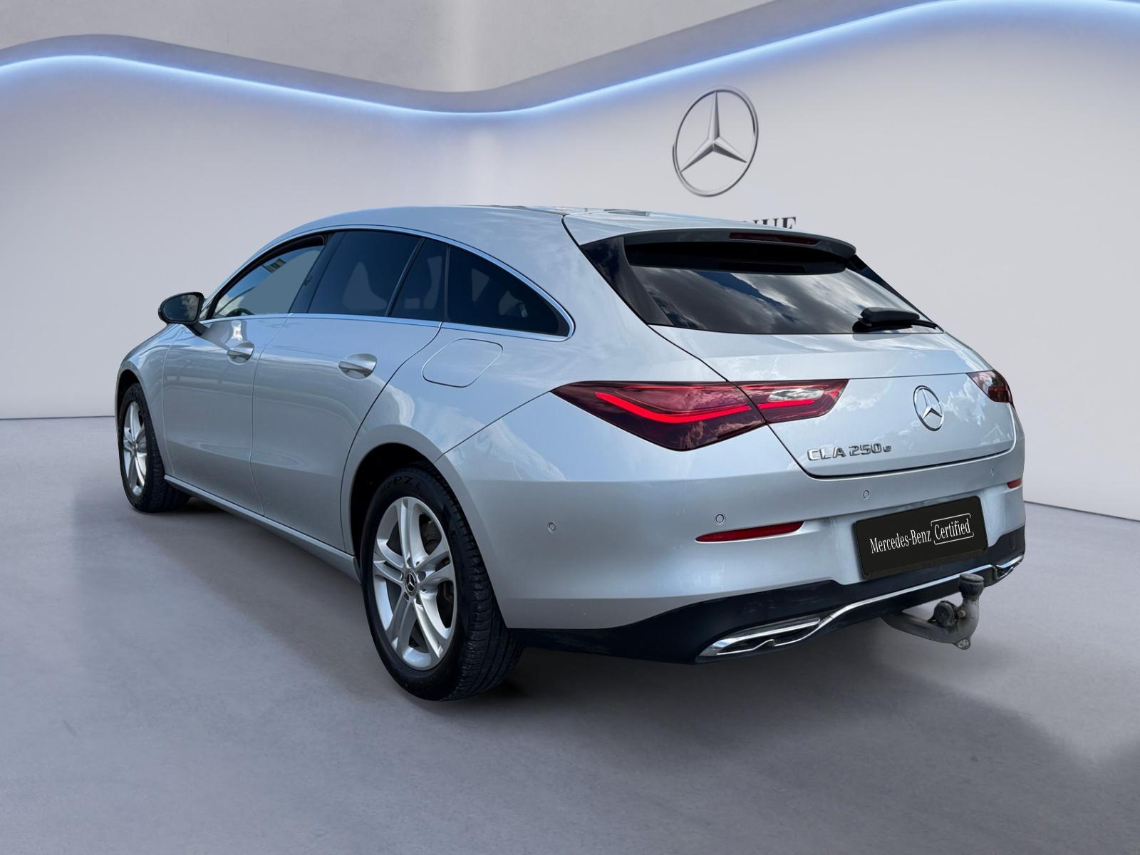 certified-alleur-mercedes-benz-cla-shooting-brake-cla-250-e-luxury-line-w1k5m8fb2rn443337-3-20260918141320.jpg