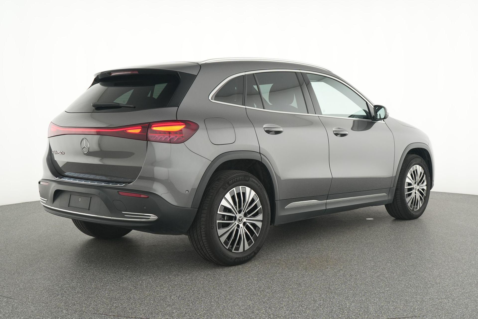 certified-alleur-mercedes-benz-eqa-250-luxury-line-w1n9n0cb0sj124829-4-20260925102718.jpg