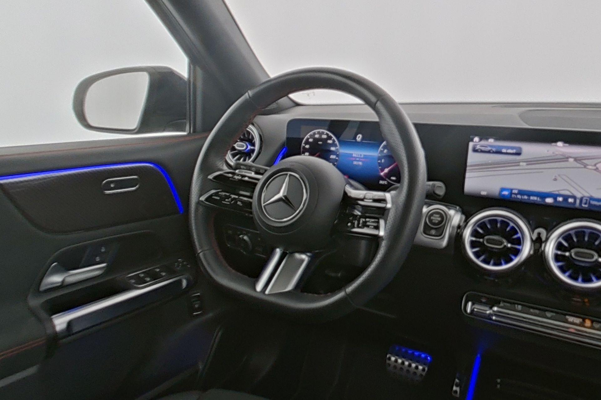 certified-alleur-mercedes-benz-glb-180-amg-line-w1n4m8eb7tw454237-13-20260923114634.jpg