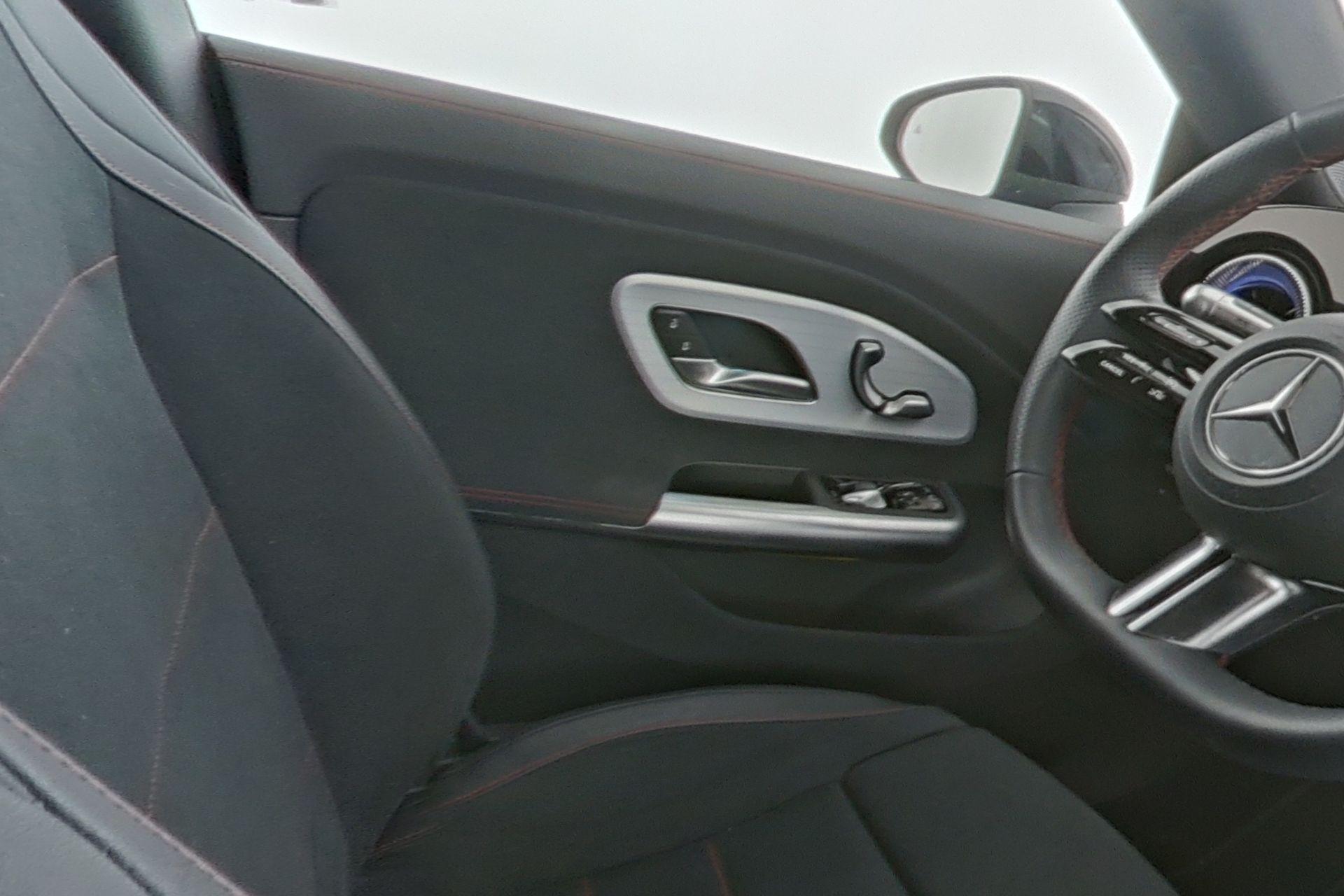 certified-eupen-mercedes-benz-cla-250-amg-line-w1kfj1db0tj033478-16-20260925110546.jpg
