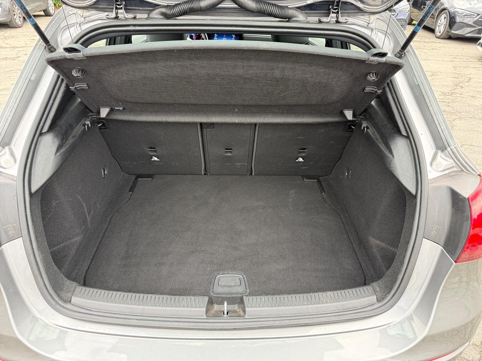 certified-namur-mercedes-benz-a-180-progressive-w1k3f8ebxpn311502-18-20260917134529.jpg