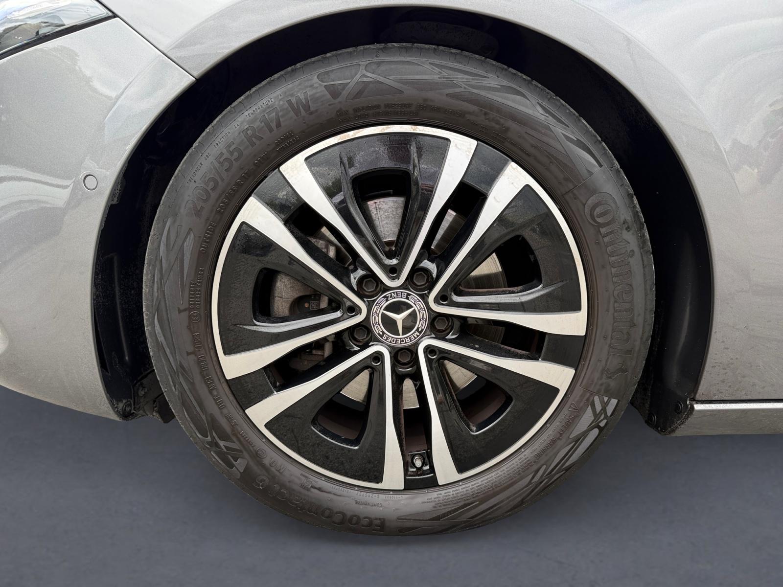 certified-namur-mercedes-benz-a-180-progressive-w1k3f8ebxpn311502-4-20260917134520.jpg