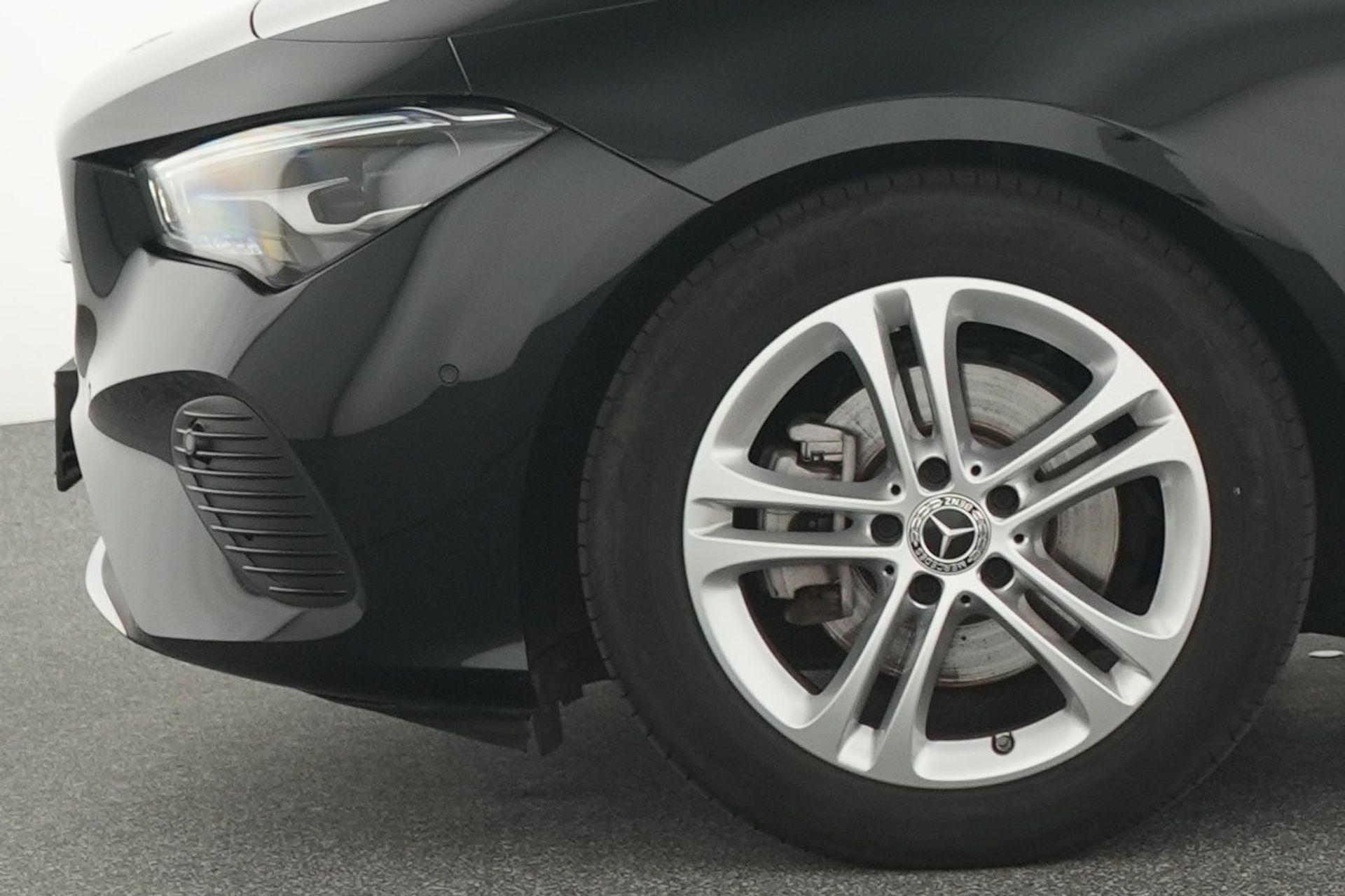 certified-namur-mercedes-benz-cla-180-shooting-brake-luxury-line-w1k5m8eb4sn490280-5-20260902144358.jpg