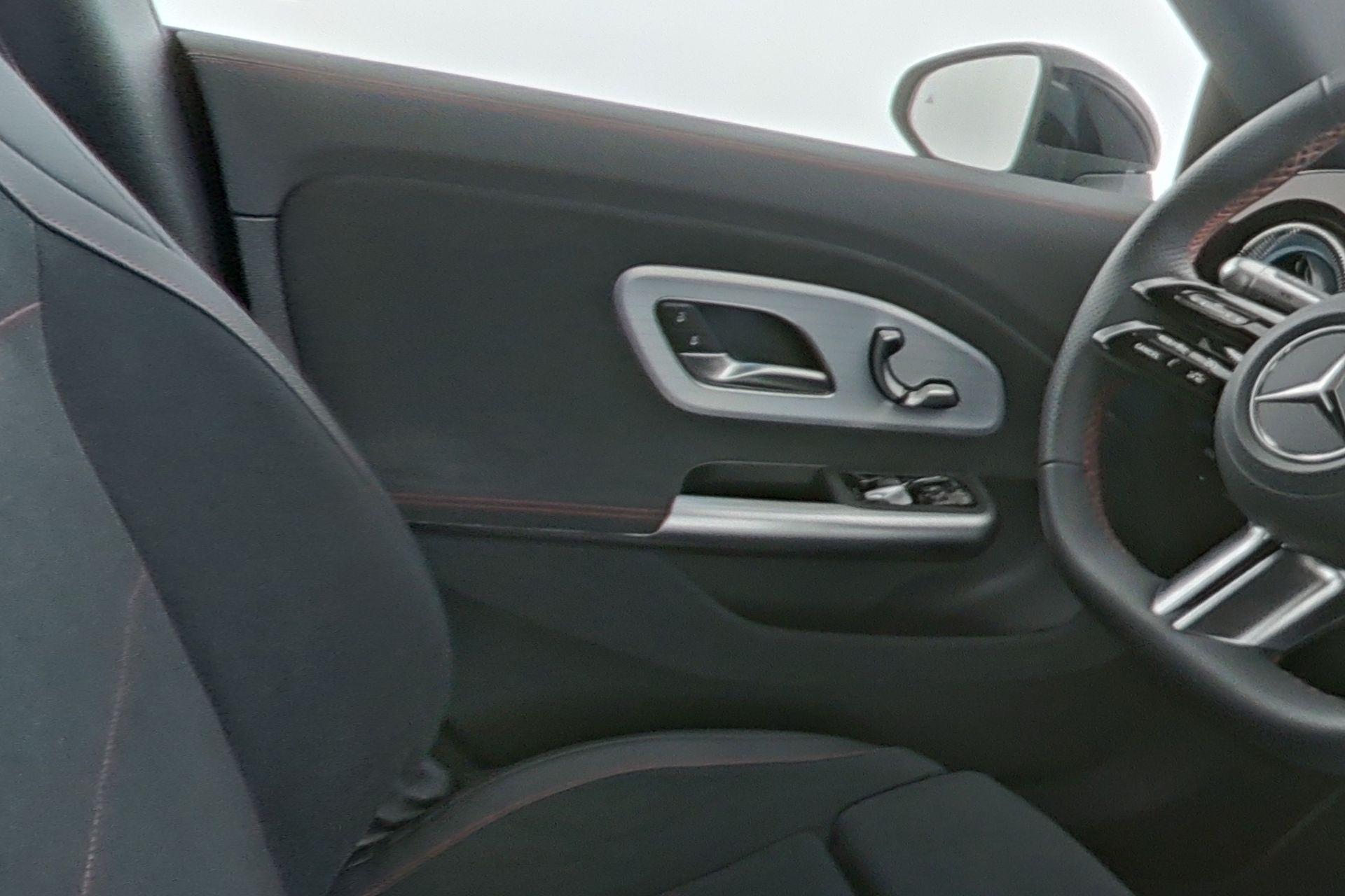 certified-namur-mercedes-benz-cla-250-amg-line-w1kfj1db3tj032891-16-20260902134156.jpg