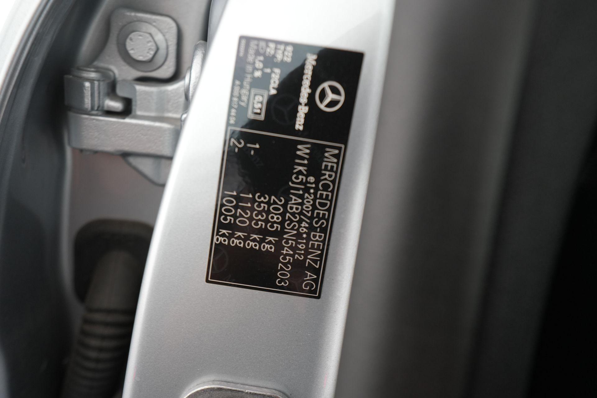 certified-verviers-mercedes-benz-cla-180-d-coupe-amg-line-w1k5j1ab2sn545203-20-20260924154100.jpg