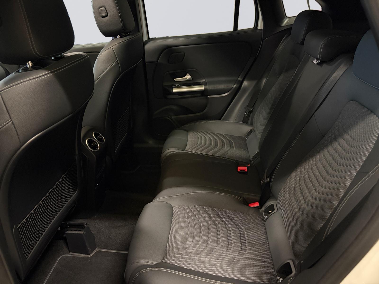 certified-verviers-mercedes-benz-gla-180-d-business-line-w1n4n1abxsj730044-14-20261021104159.jpg