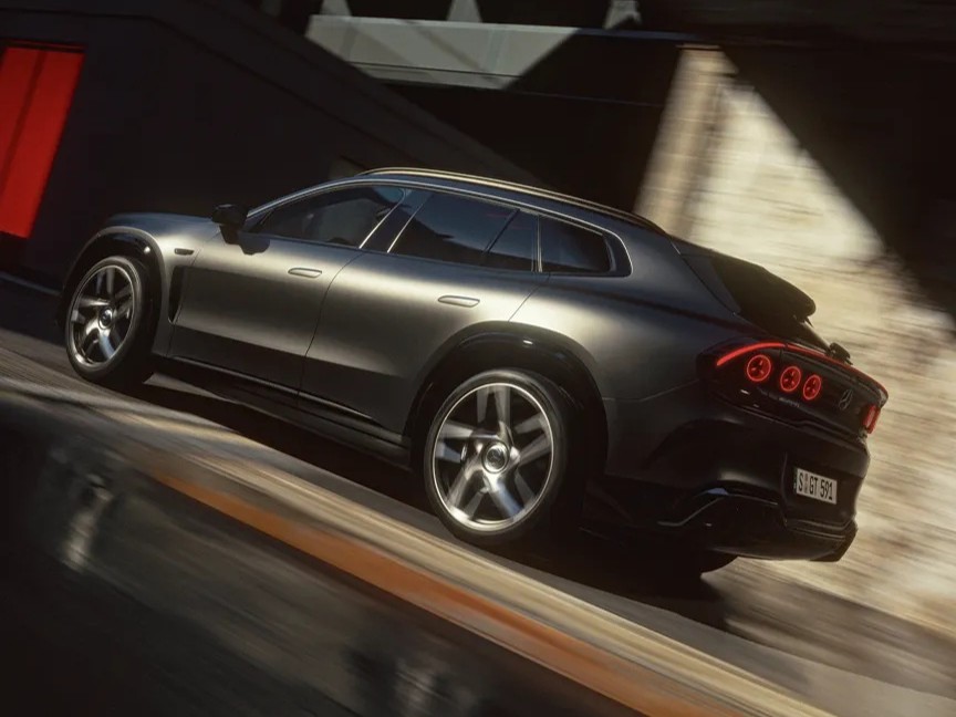 Mercedes-AMG-GT-SUV-03