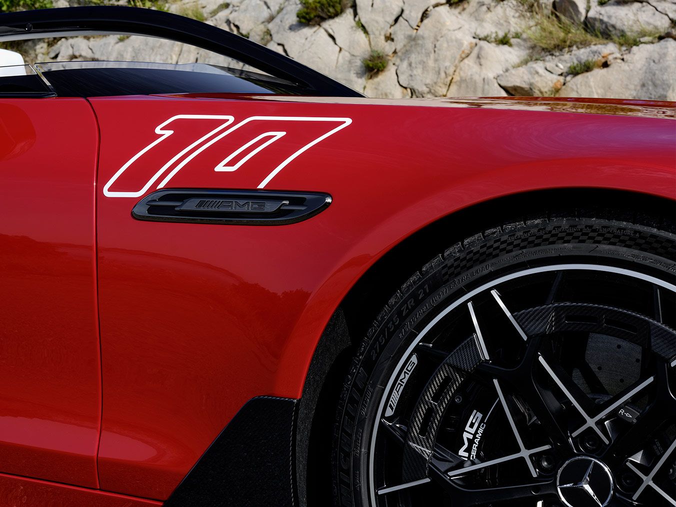 Mercedes-AMG-PureSpeed-0