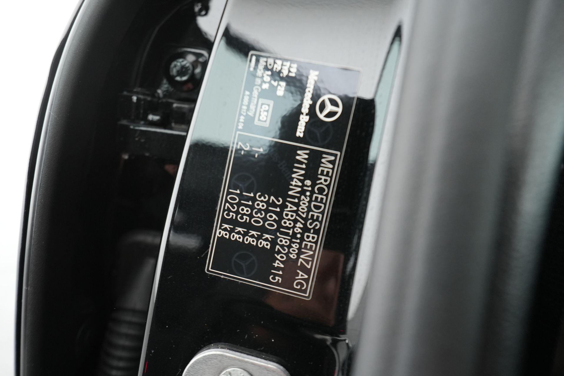 certified-alleur-mercedes-benz-gla-180-d-luxury-line-w1n4n1ab8tj829415-19-20261007093426.jpg