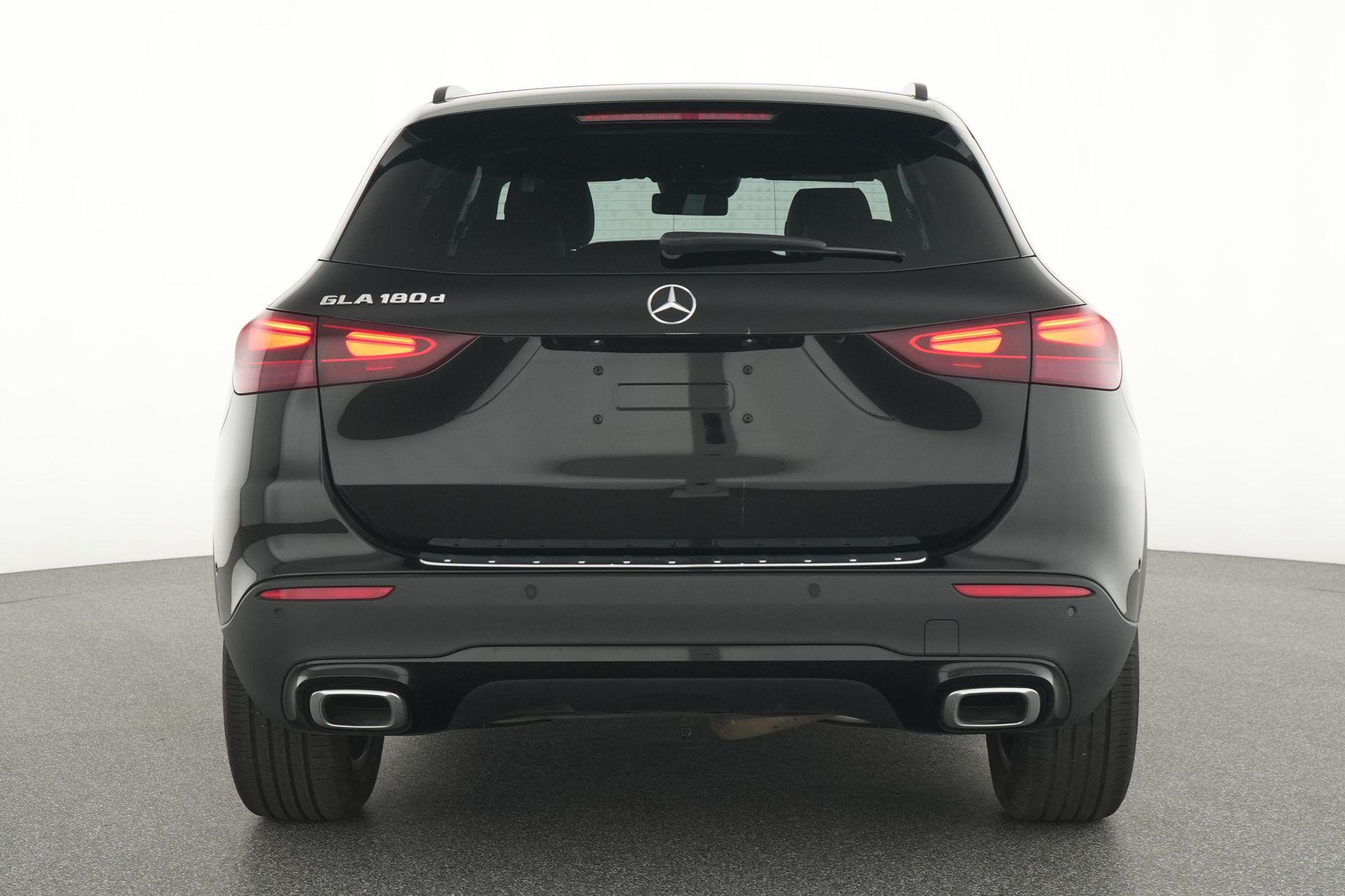 certified-alleur-mercedes-benz-gla-180-d-luxury-line-w1n4n1ab8tj829415-7-20261007093420.jpg