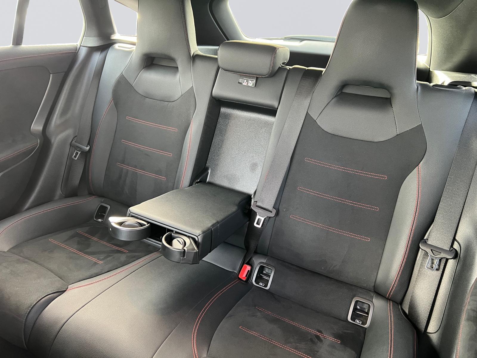 certified-arlon-mercedes-benz-cla-200-d-shooting-brake-amg-line-w1k5m1cb8rn433746-19-20261016131242.jpg